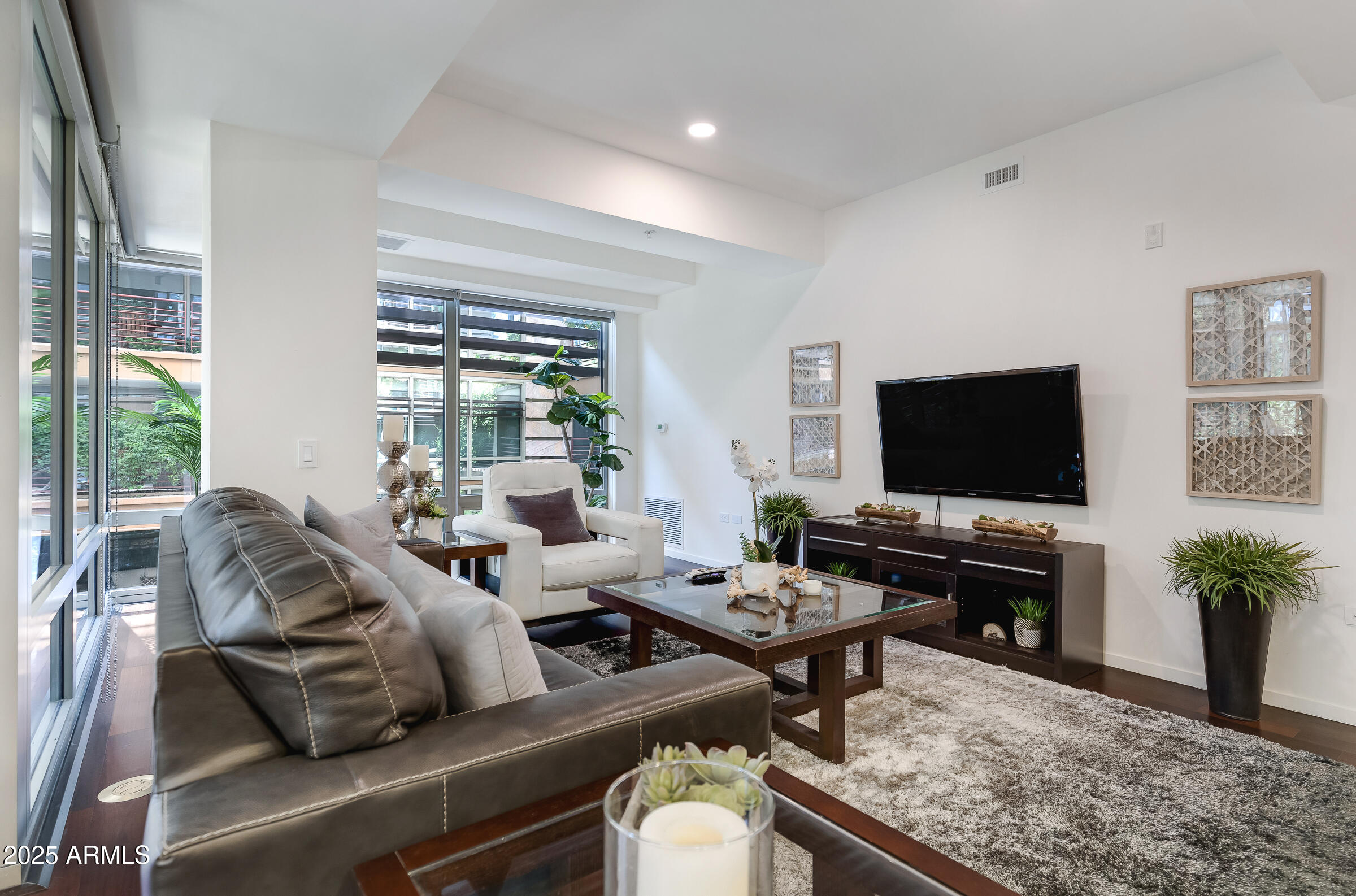 7121 E RANCHO VISTA Drive 3001