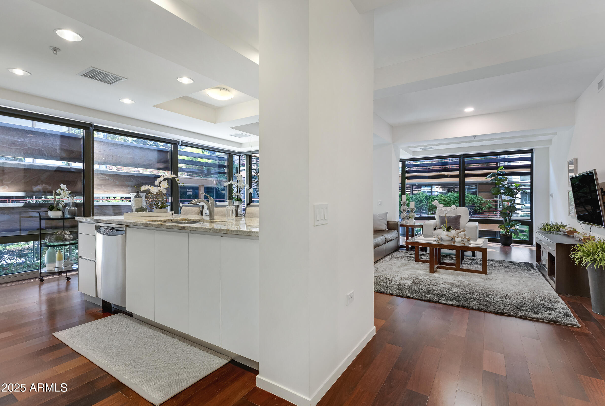 7121 E RANCHO VISTA Drive 3001