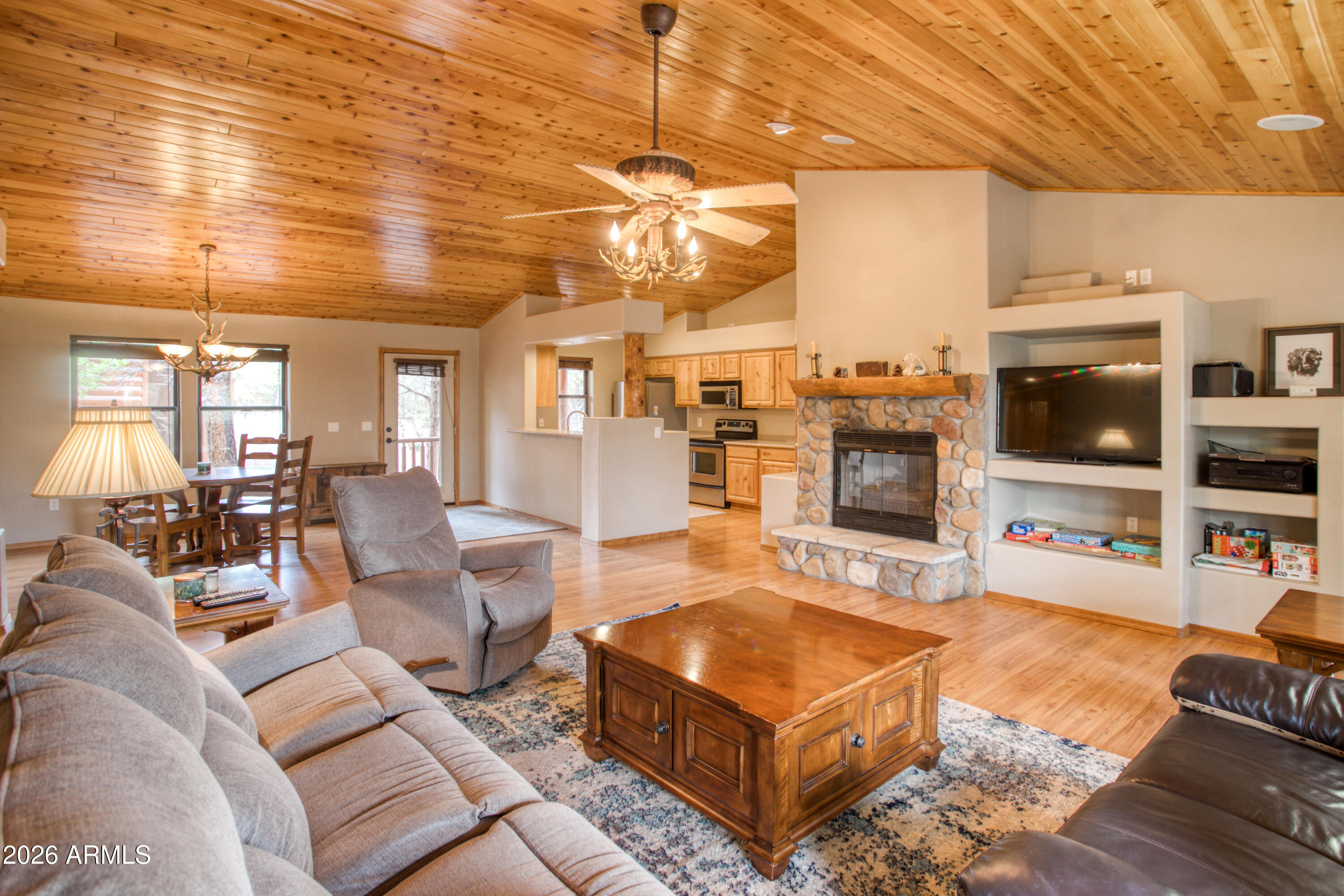 4740 W Covered Wagon Trail