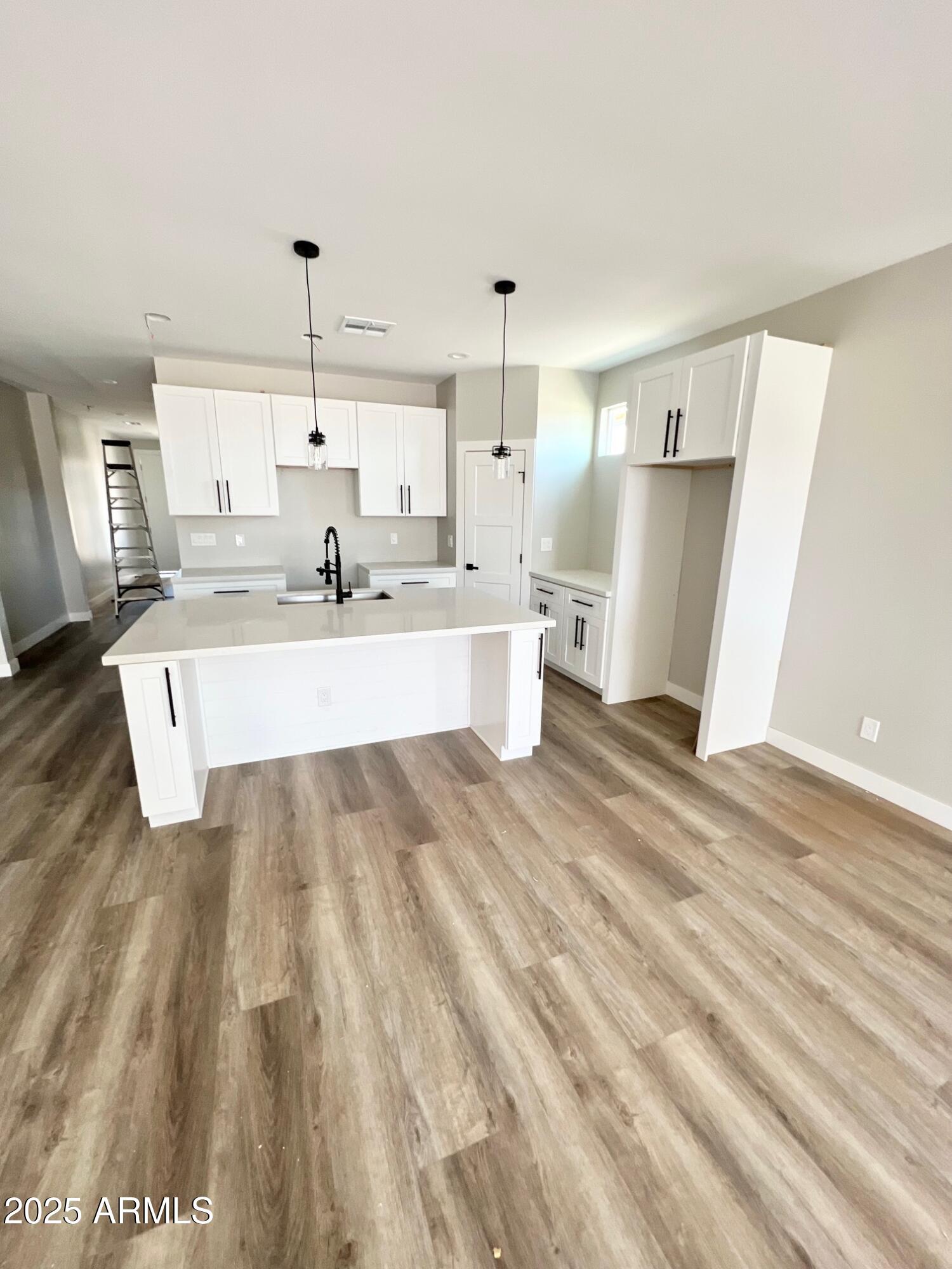 2537 E Southgate Avenue 2