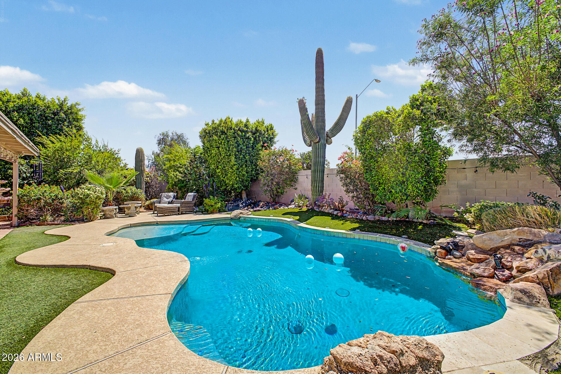 17202 N 40TH Place