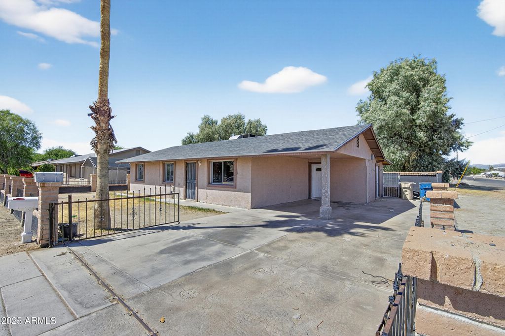 Photo of 418 E Houser Avenue, Buckeye, AZ 85326 (MLS # 6919445)