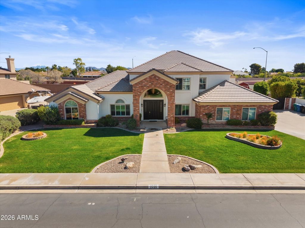 Photo of 2455 N Kachina, Mesa, AZ 85203 (MLS # 6997183)