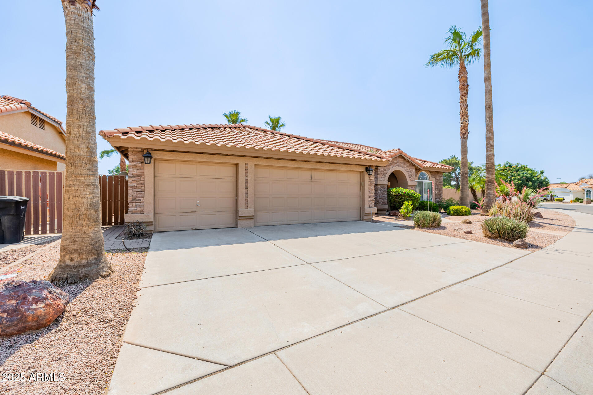 1625 W GUNSTOCK Loop