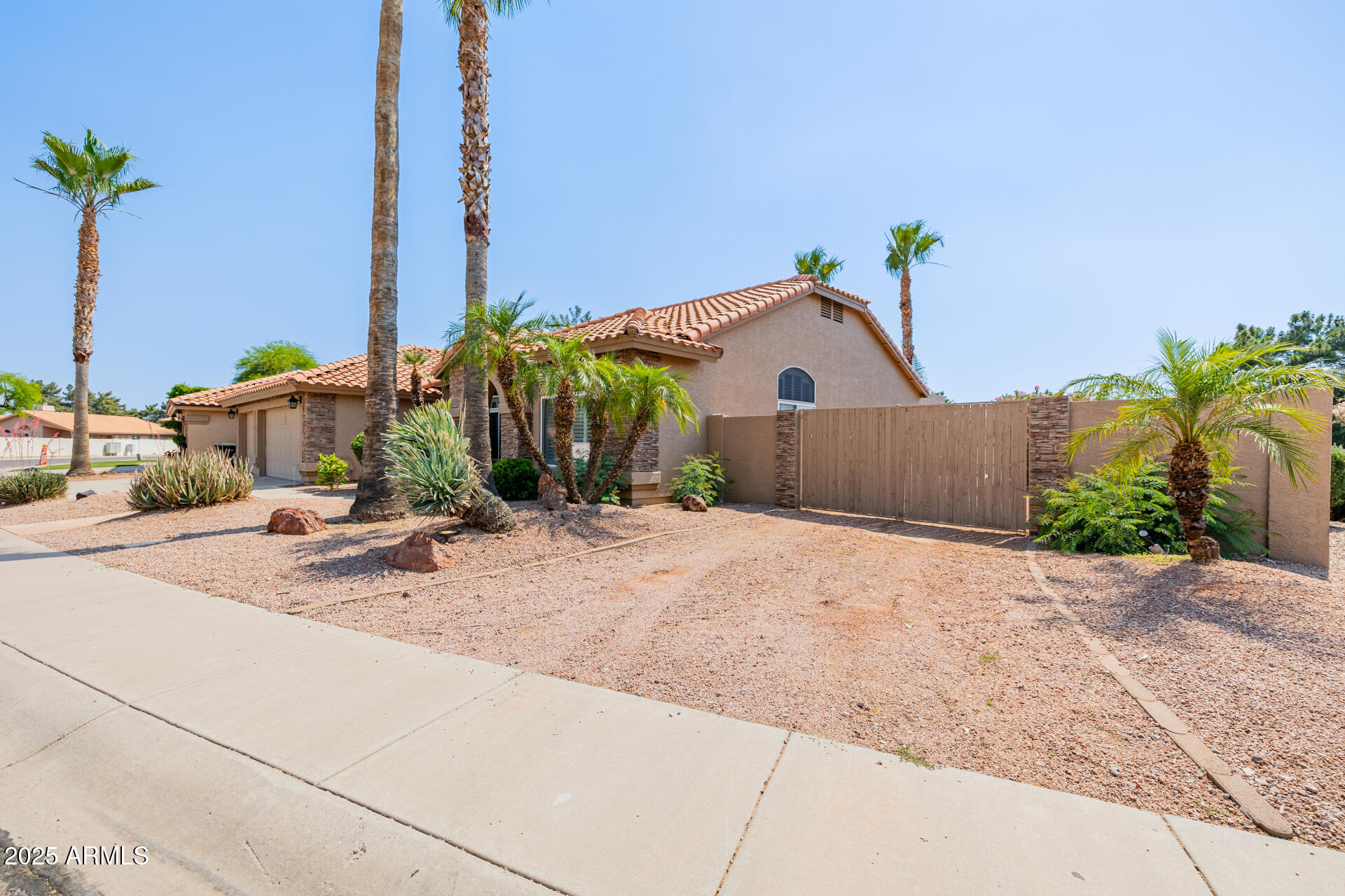 1625 W GUNSTOCK Loop