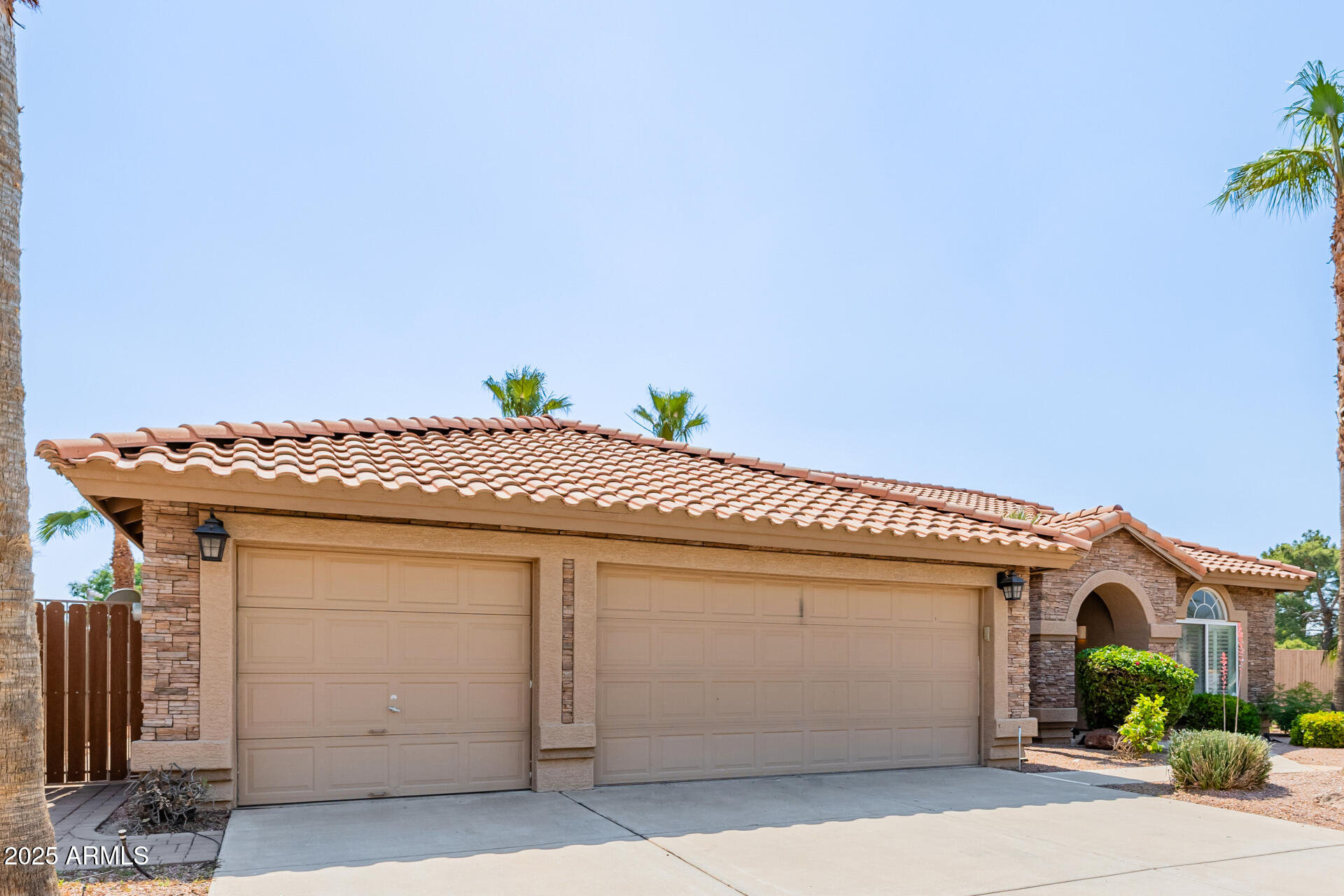 1625 W GUNSTOCK Loop