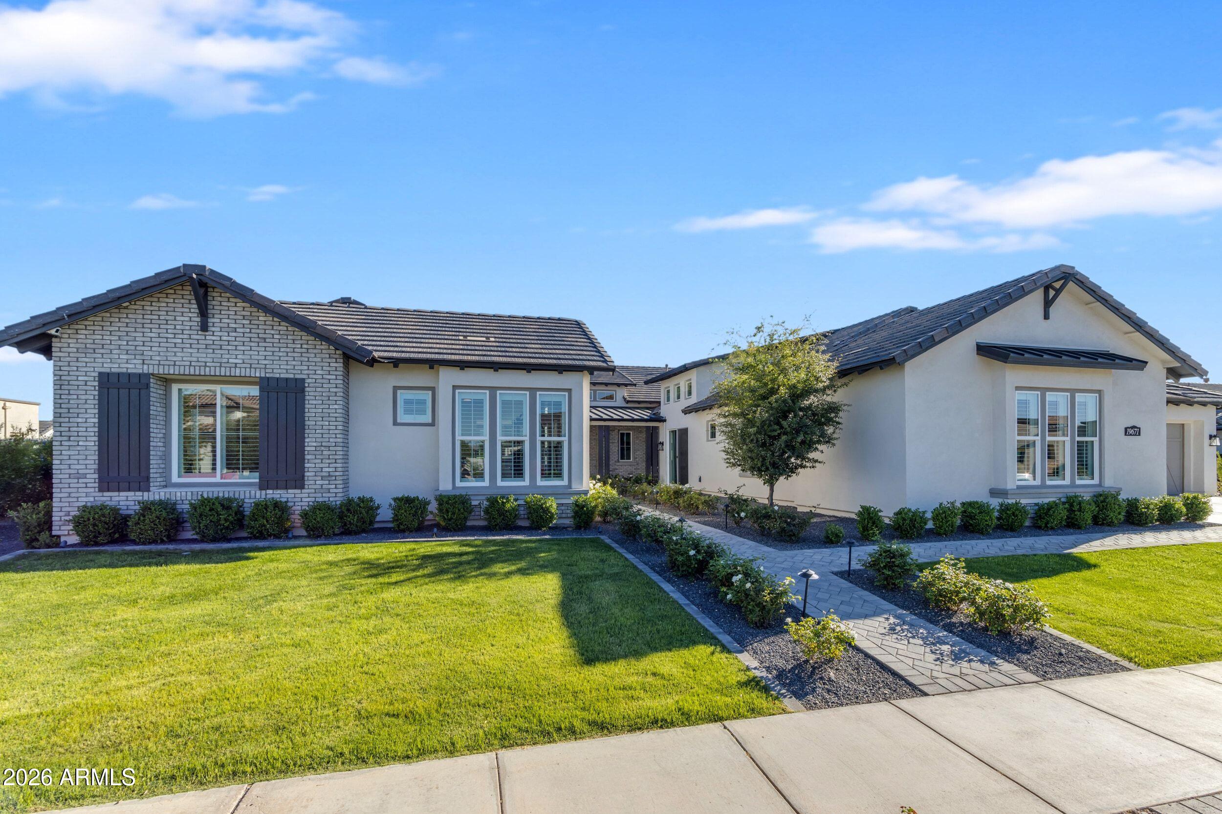 19671 E JEANNA Court