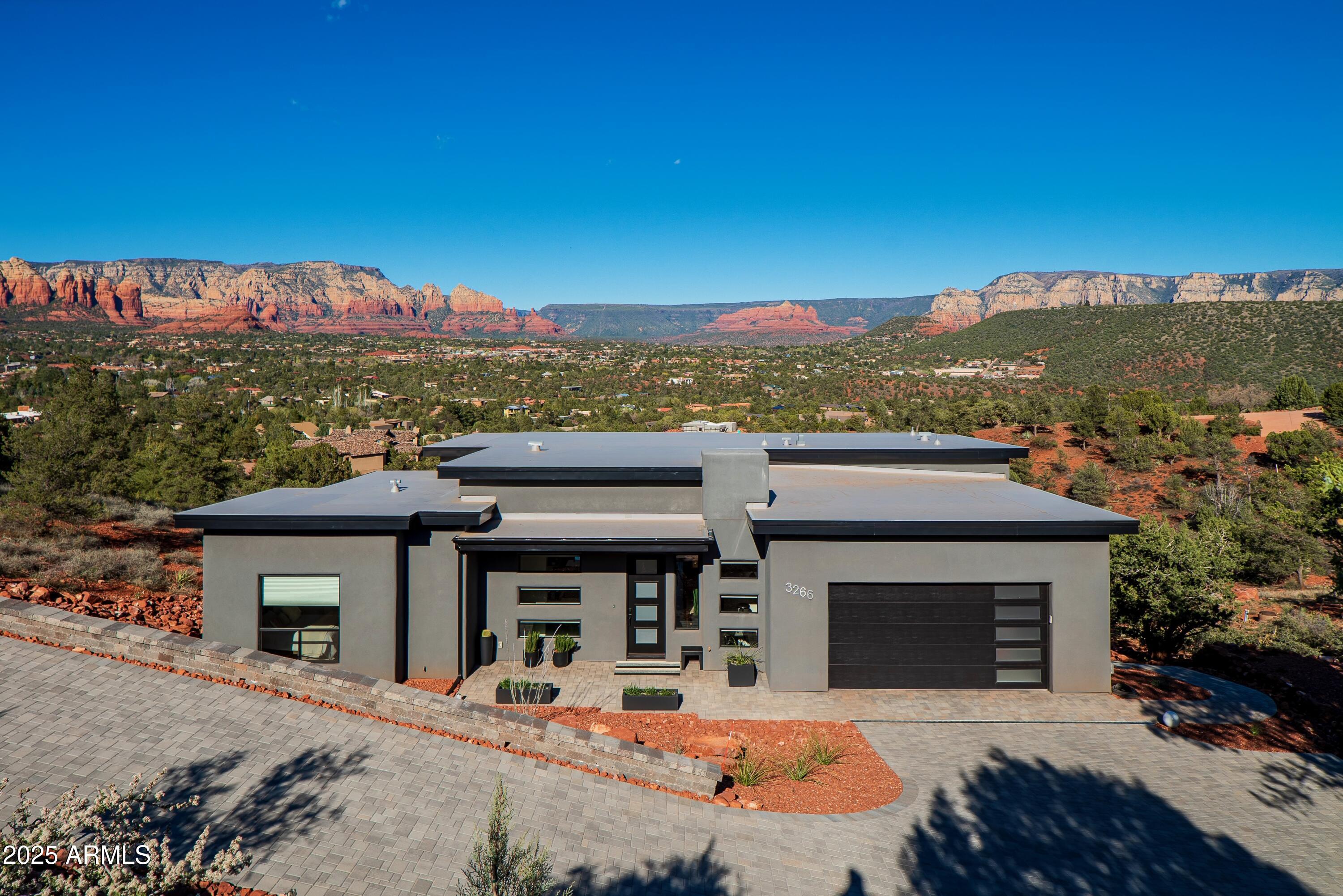 3266 CALLE DEL MONTANA --