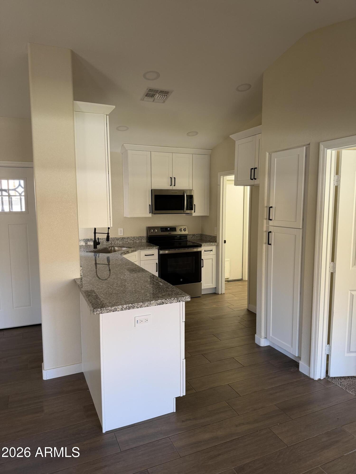 11303 W LAWRENCE Lane