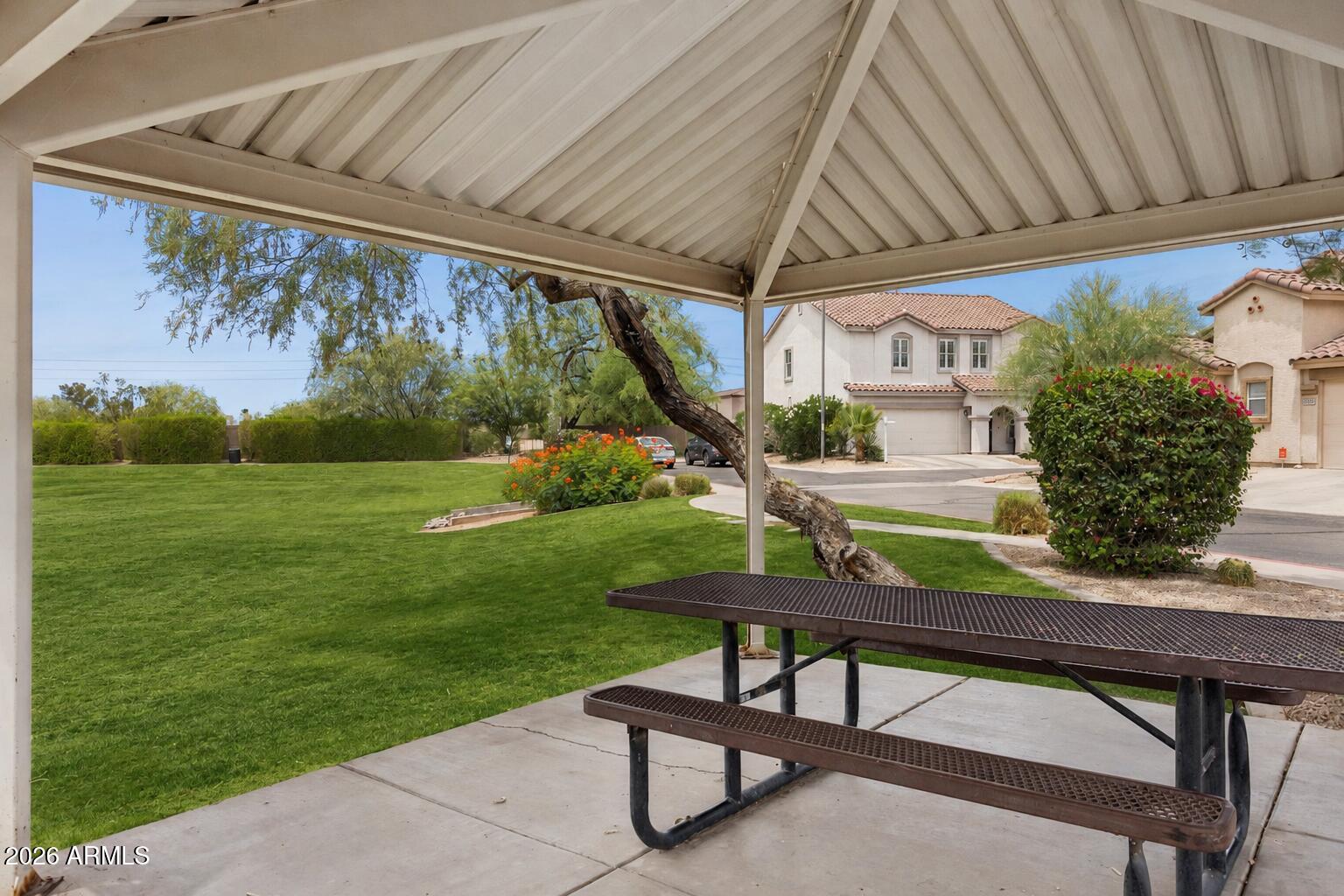 ARIZONA PARK PLACE - Residential