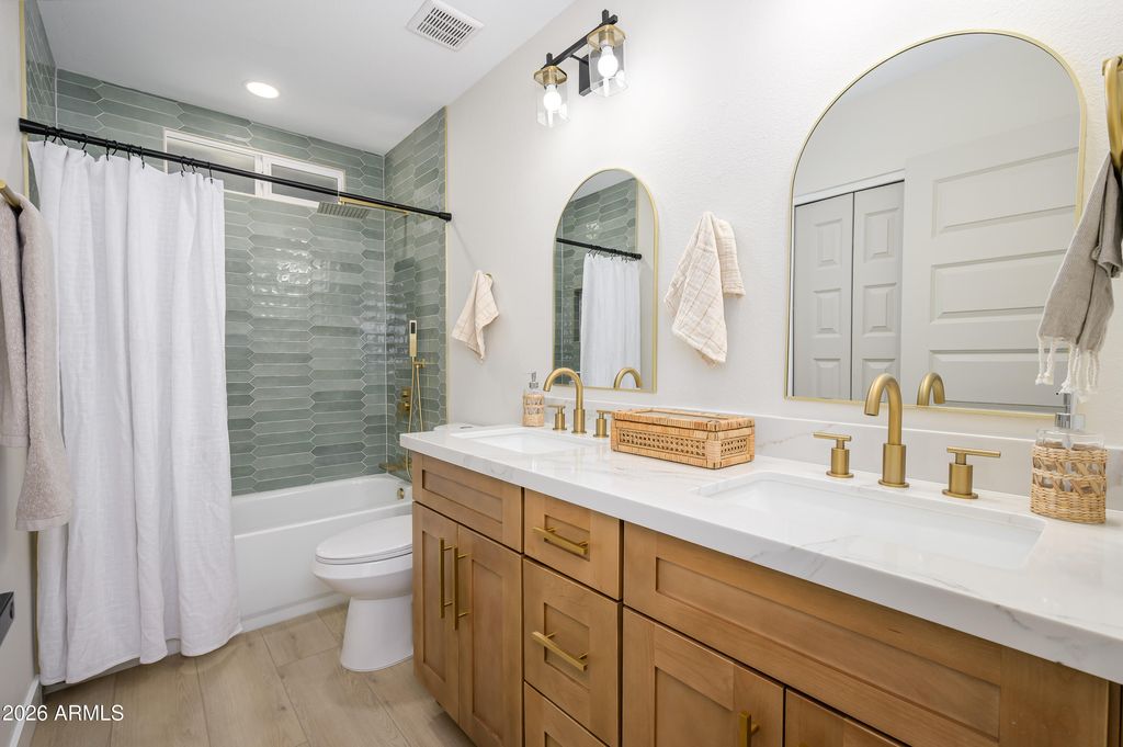 Photo of 1655 E La Jolla Drive, Tempe, AZ 85282 (MLS # 6968571)