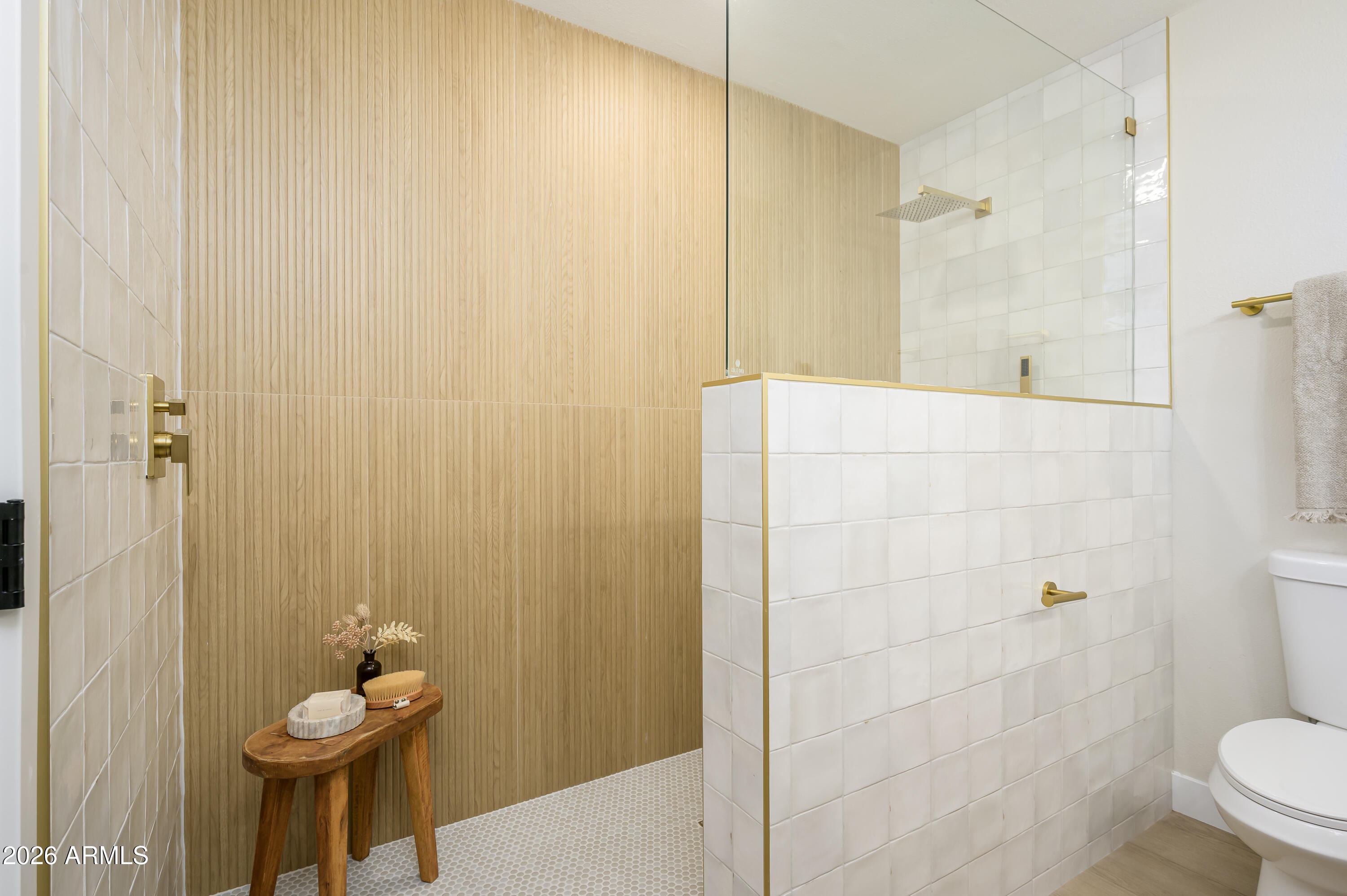 1655 E LA JOLLA Drive