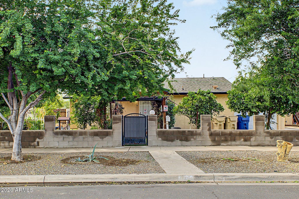 Photo of 6702 N 60th Avenue, Glendale, AZ 85301 (MLS # 7087230)