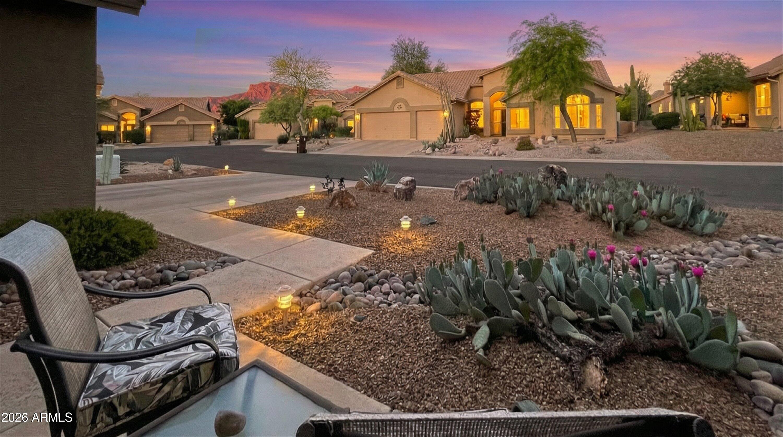 7643 E MENODORA Circle