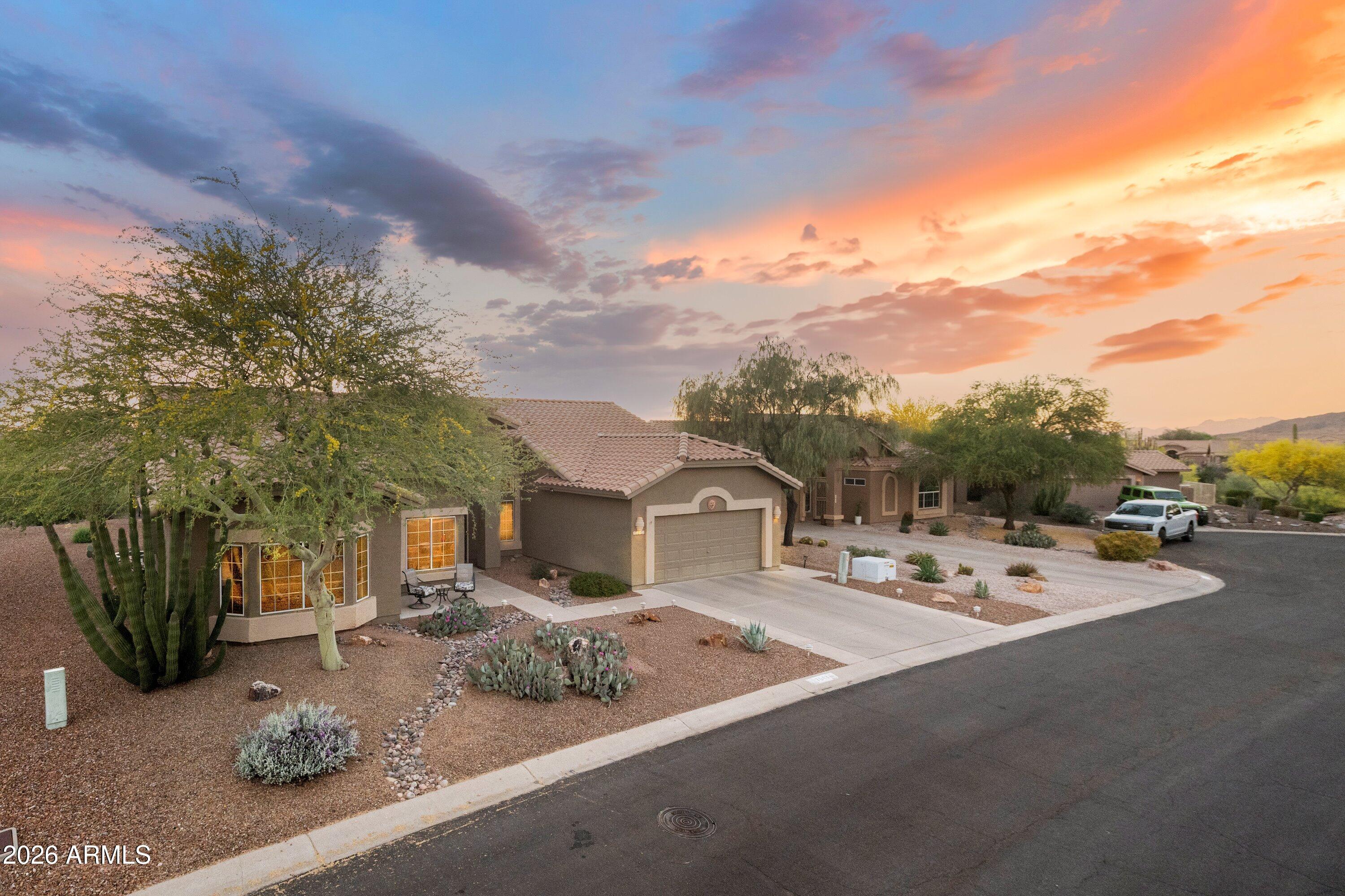 7643 E MENODORA Circle