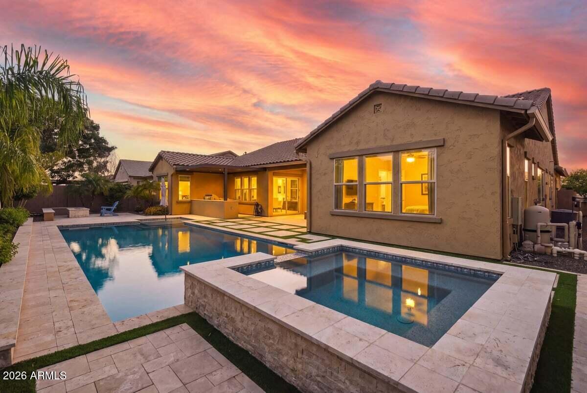 22333 E MAYA Road