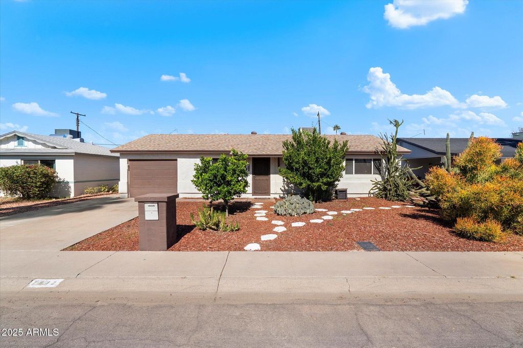 Photo of 7842 E Willetta Street, Scottsdale, AZ 85257 (MLS # 6945378)