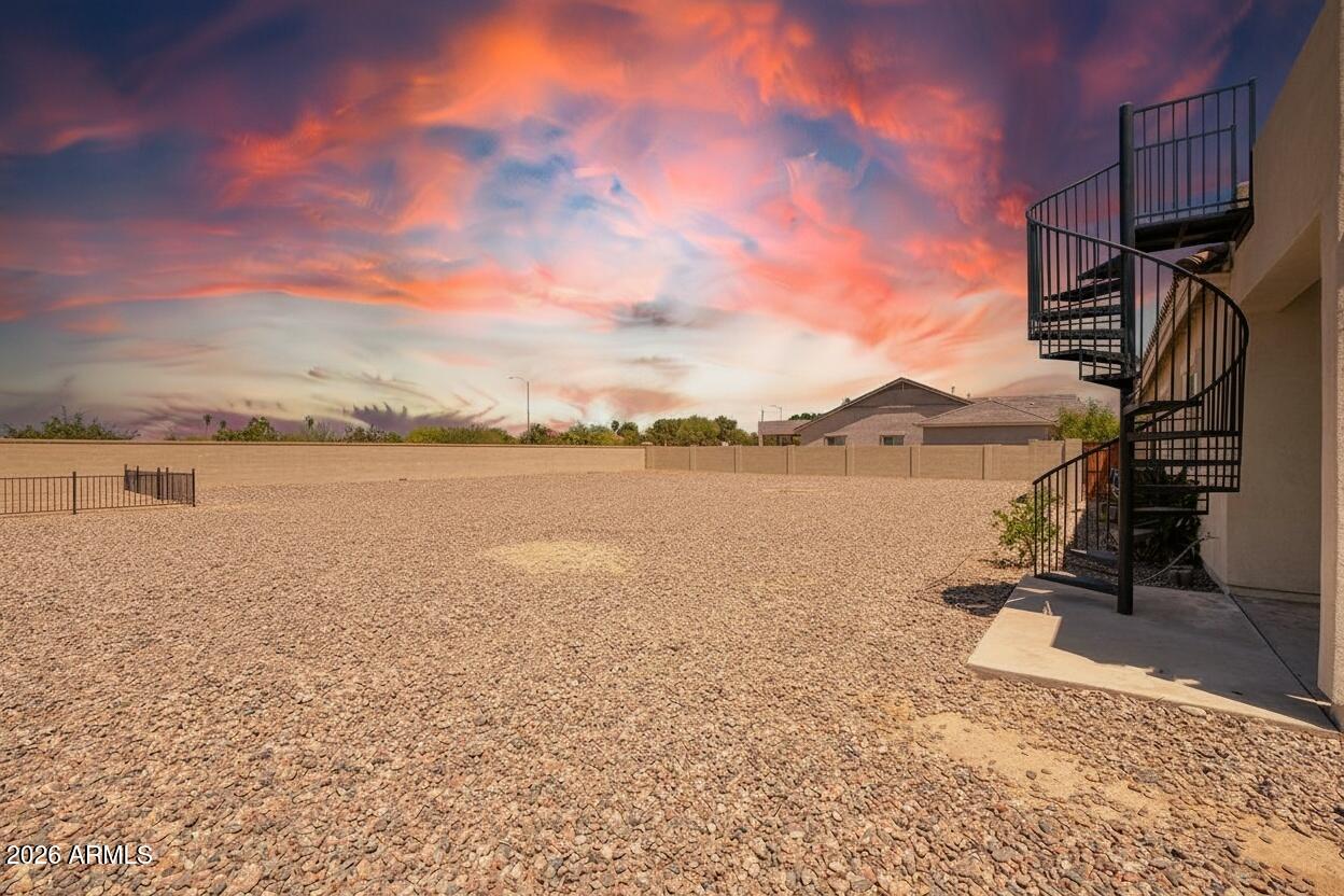 COMMONS AT SOUTH MOUNTAIN - Residential