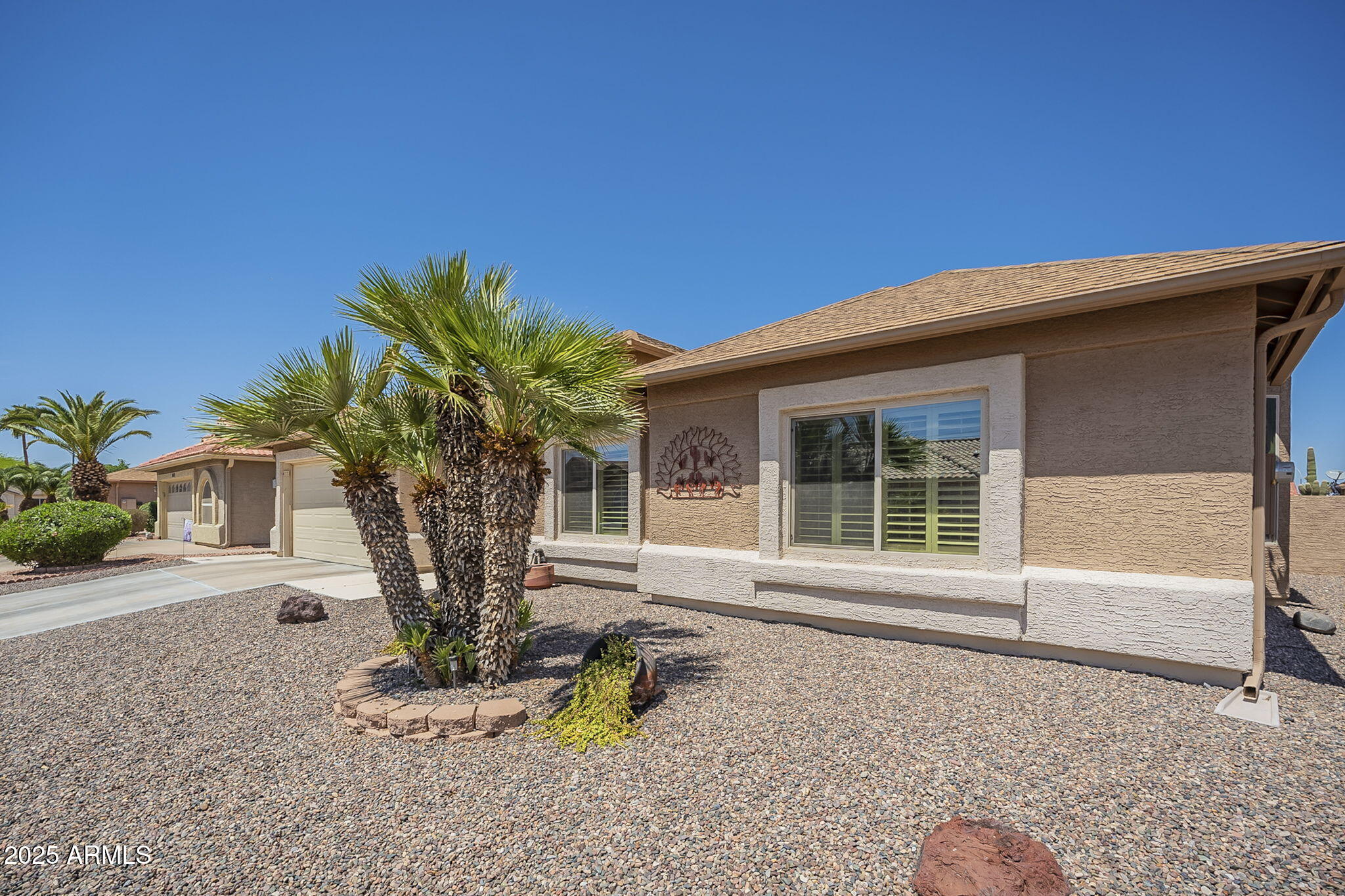 1562 E GLENEAGLE Drive