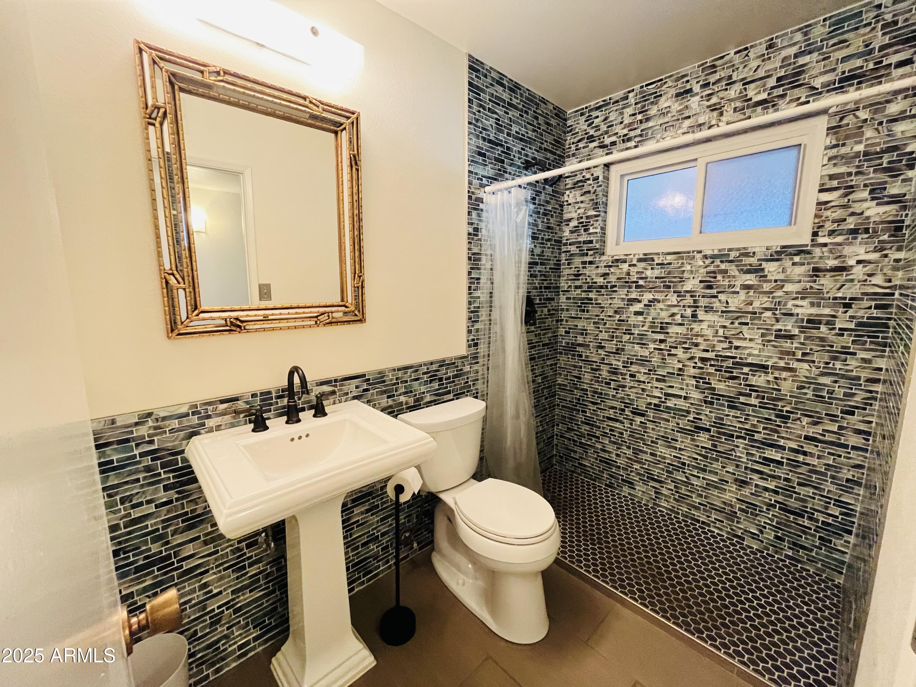 10343 W PEORIA Avenue