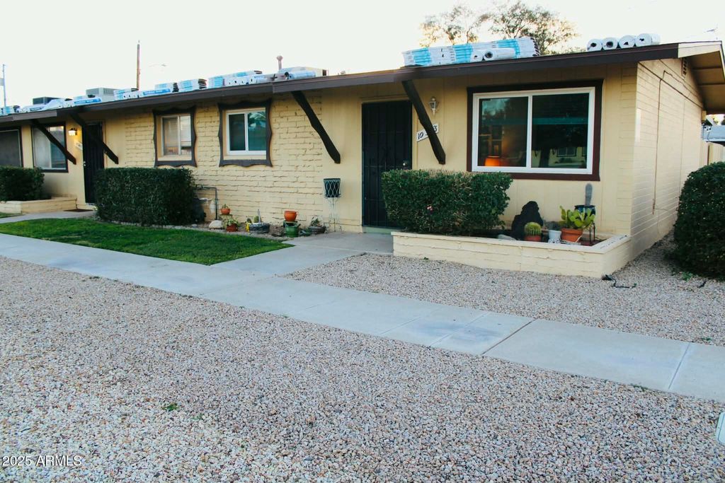 Photo of 10343 W Peoria Avenue, Sun City, AZ 85351 (MLS # 6957838)