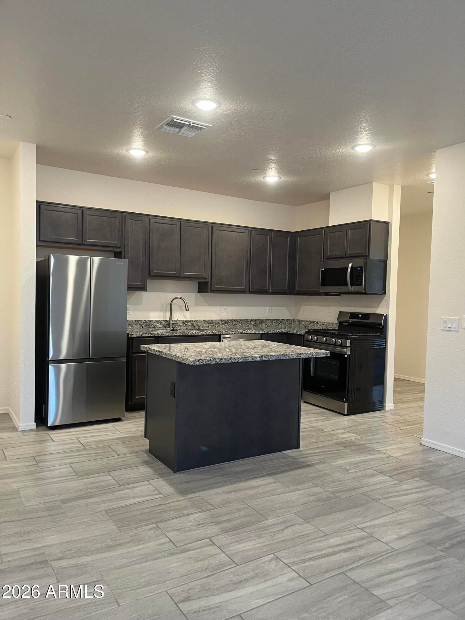1650 E PONDEROSA Parkway 228