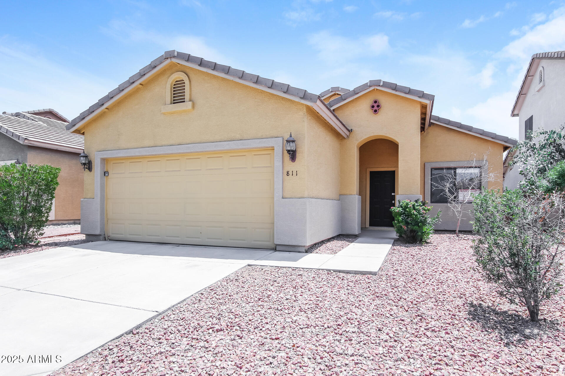 Homes 1 811 W SAINT KATERI Avenue