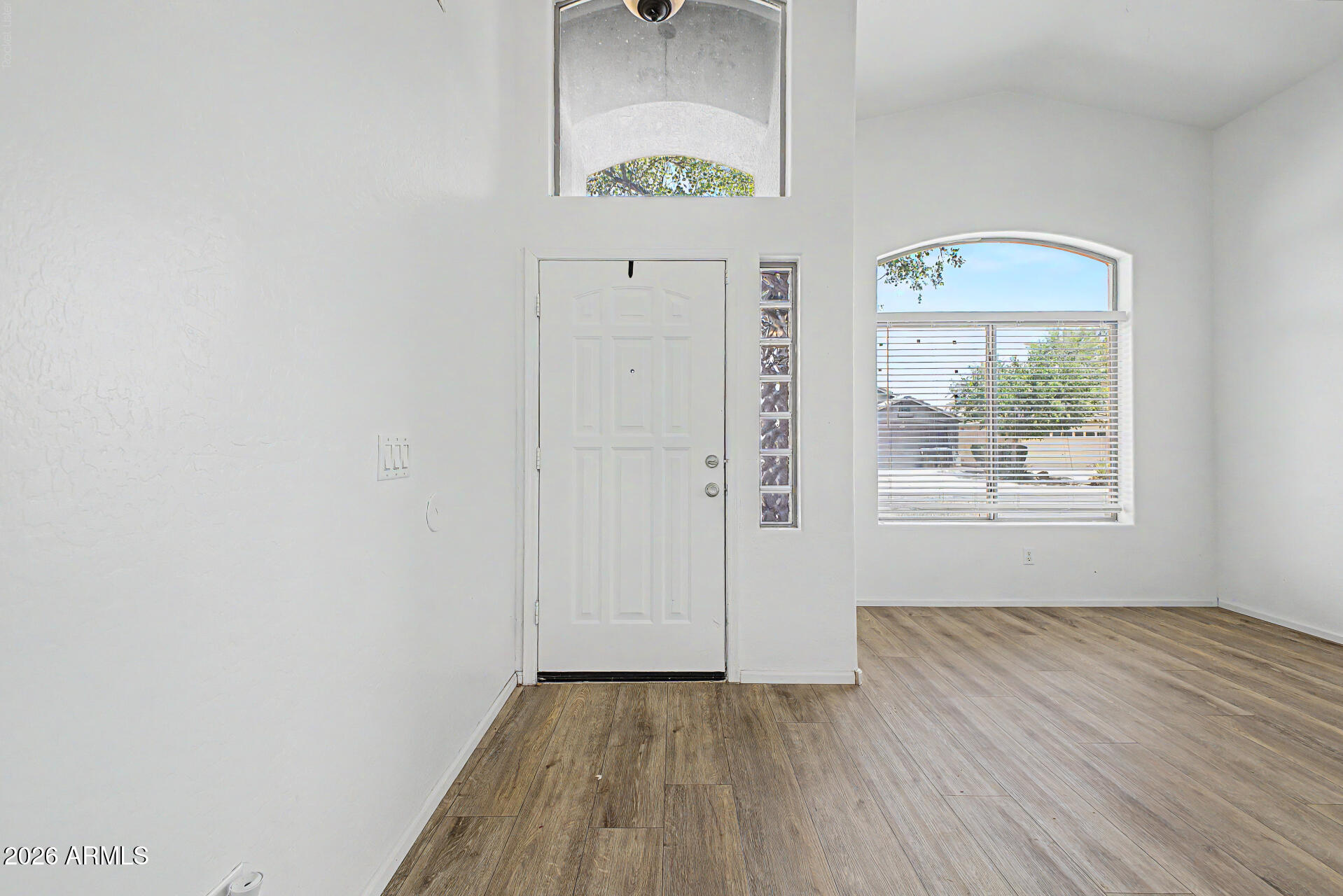 93 W CANYON ROCK Road