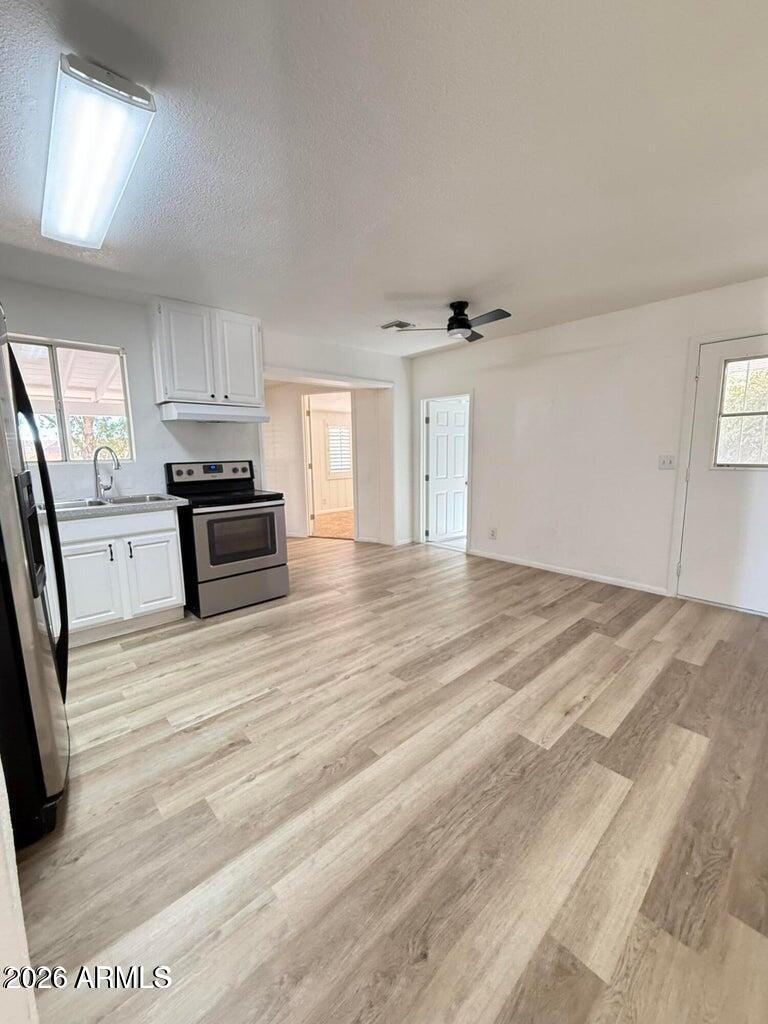 2127 E Bayberry Avenue