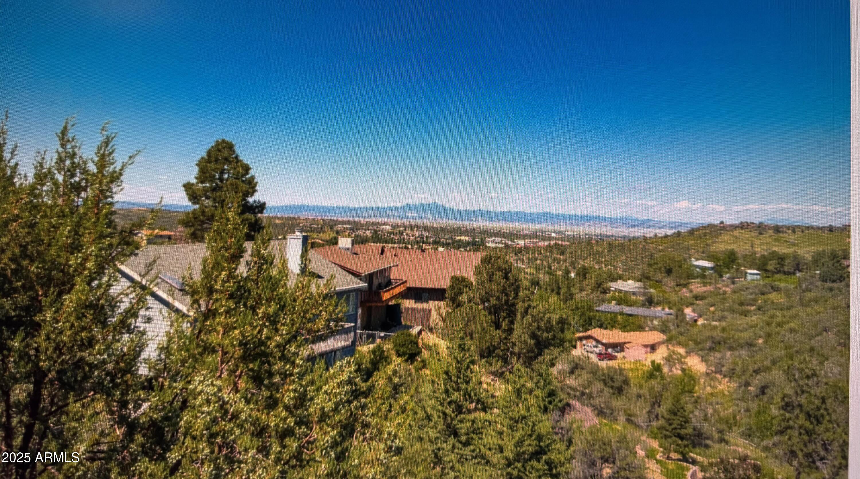 2220 SANDIA Drive