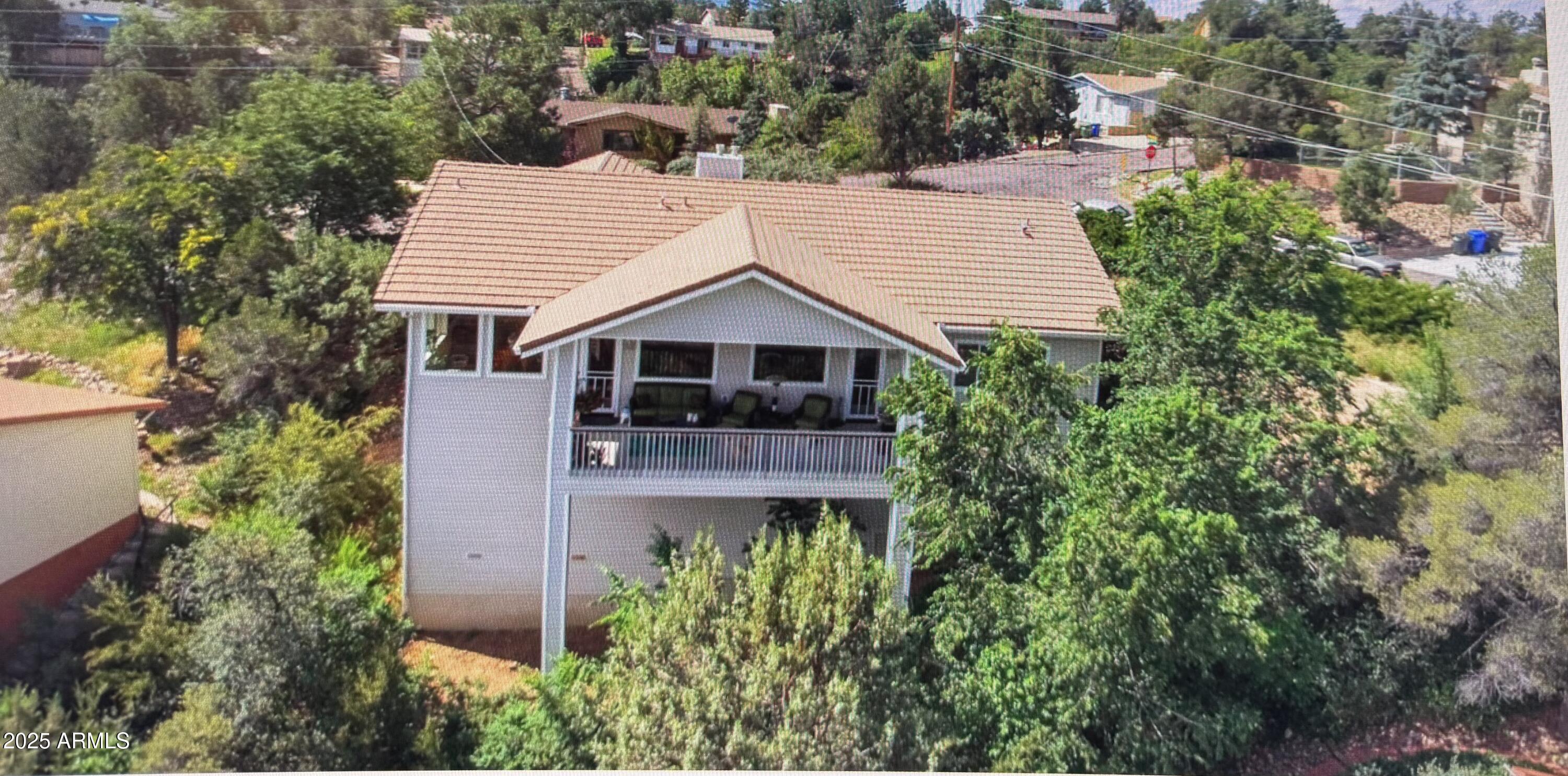 2220 SANDIA Drive