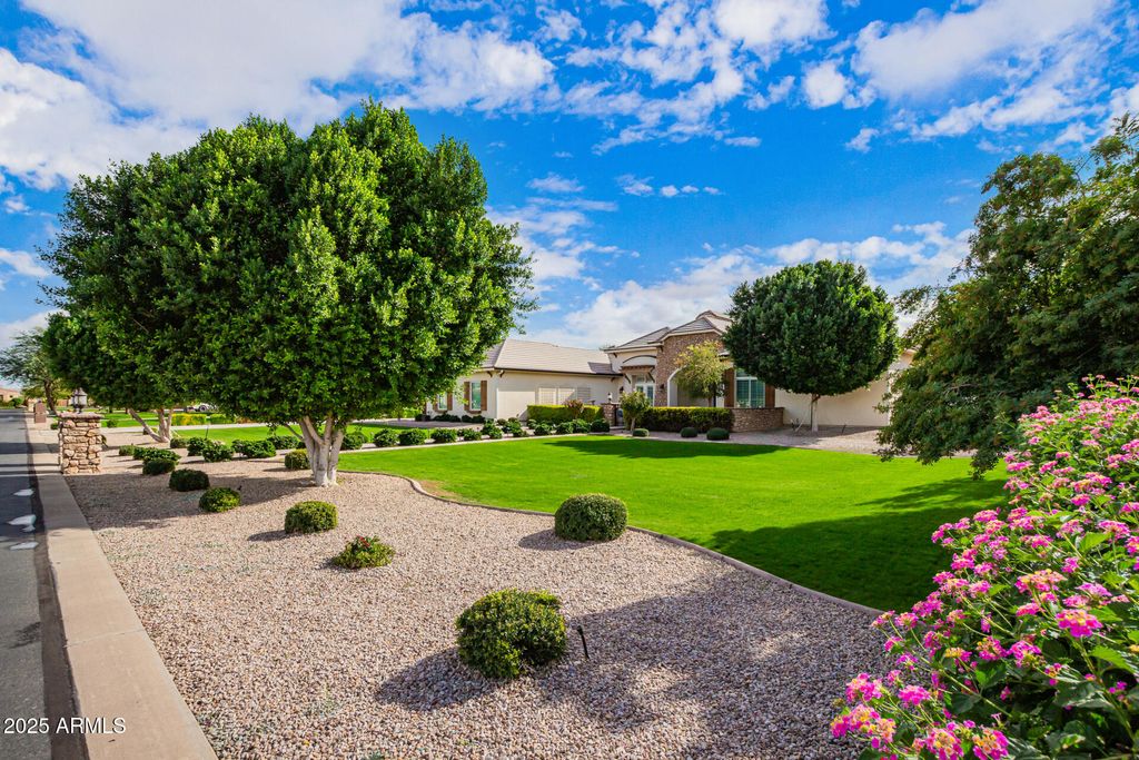 Photo of 19675 E Via Park Street, Queen Creek, AZ 85142 (MLS # 6965873)