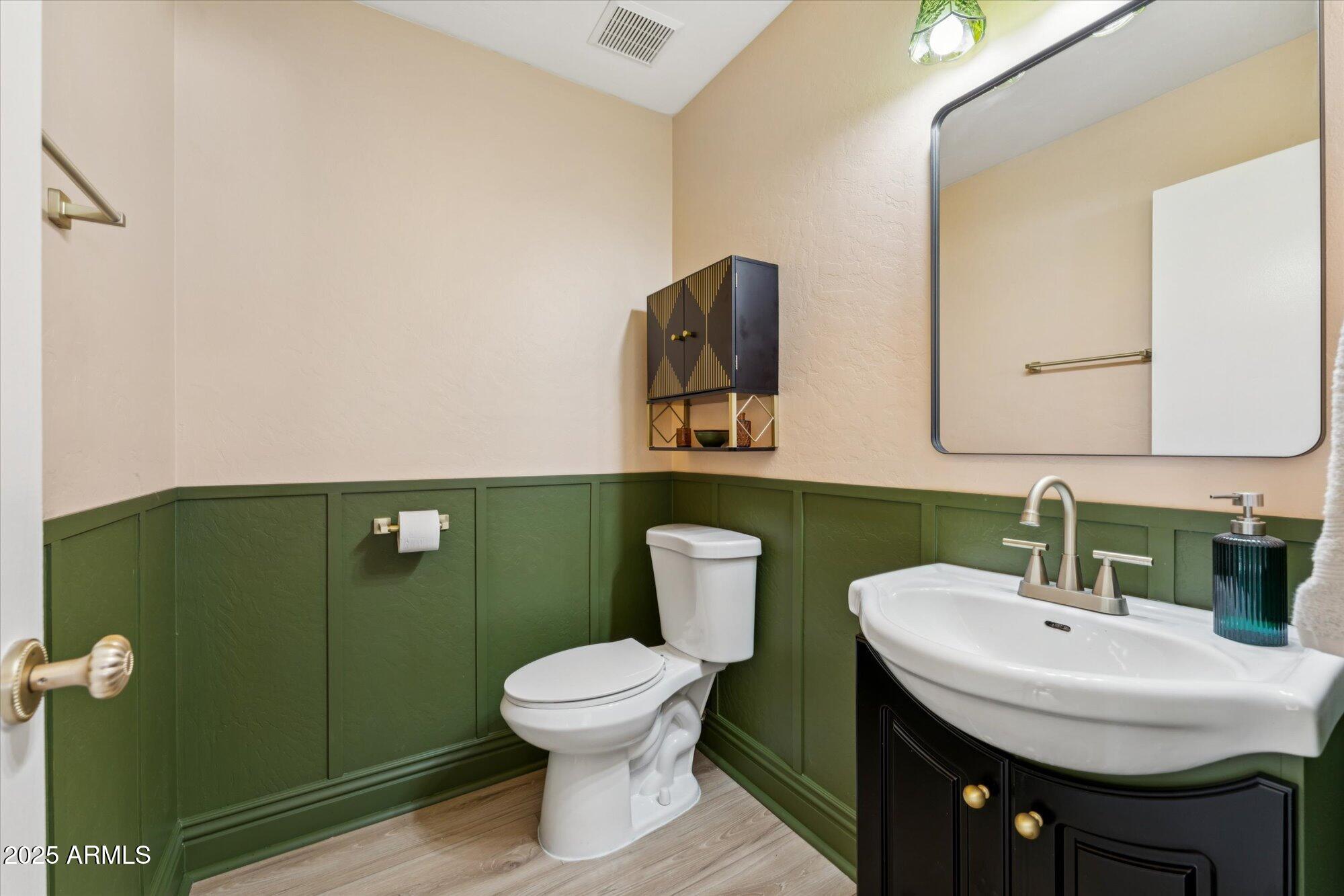 2615 E PATRICK Court