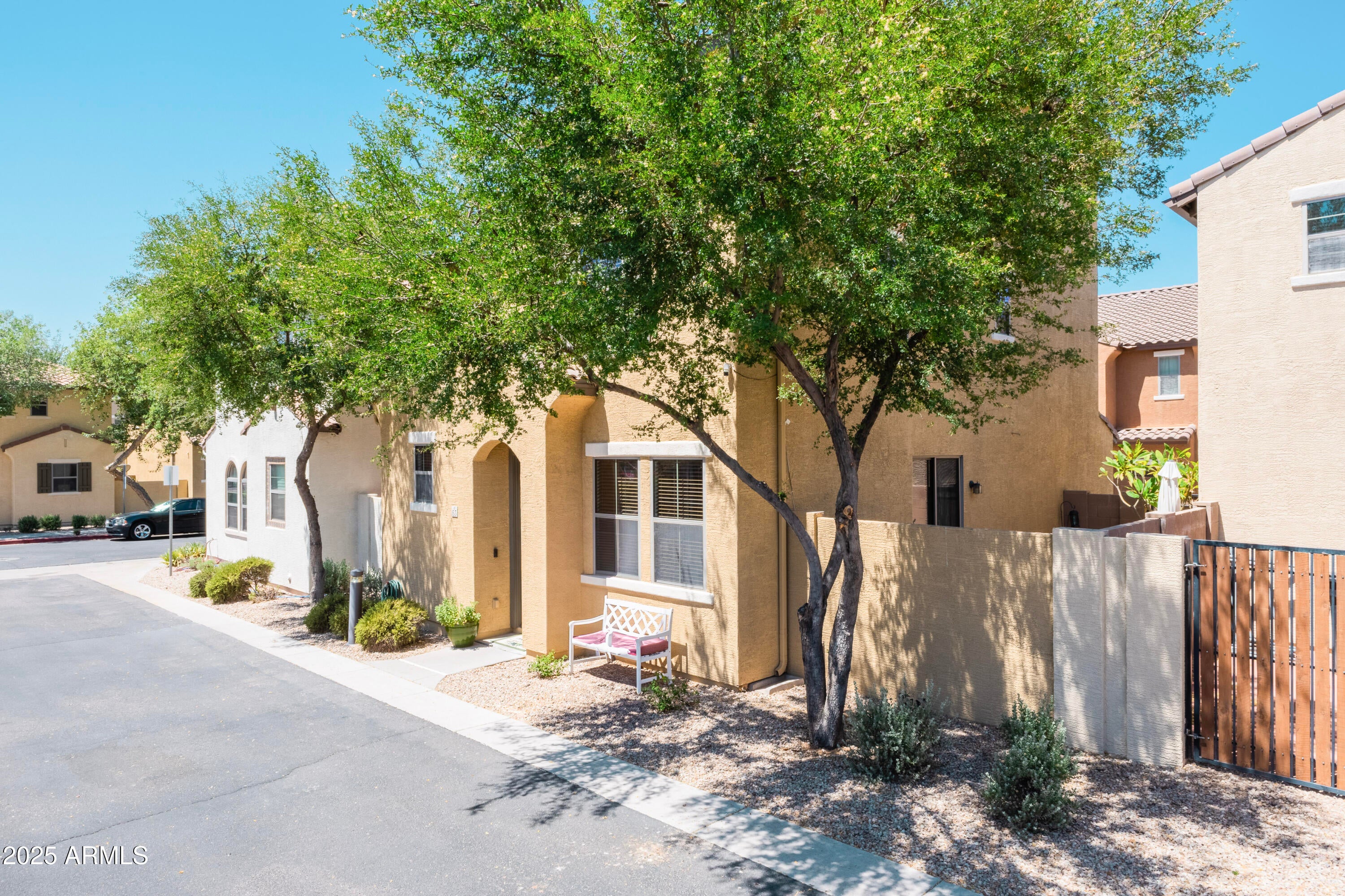451 S HAWES Road 53