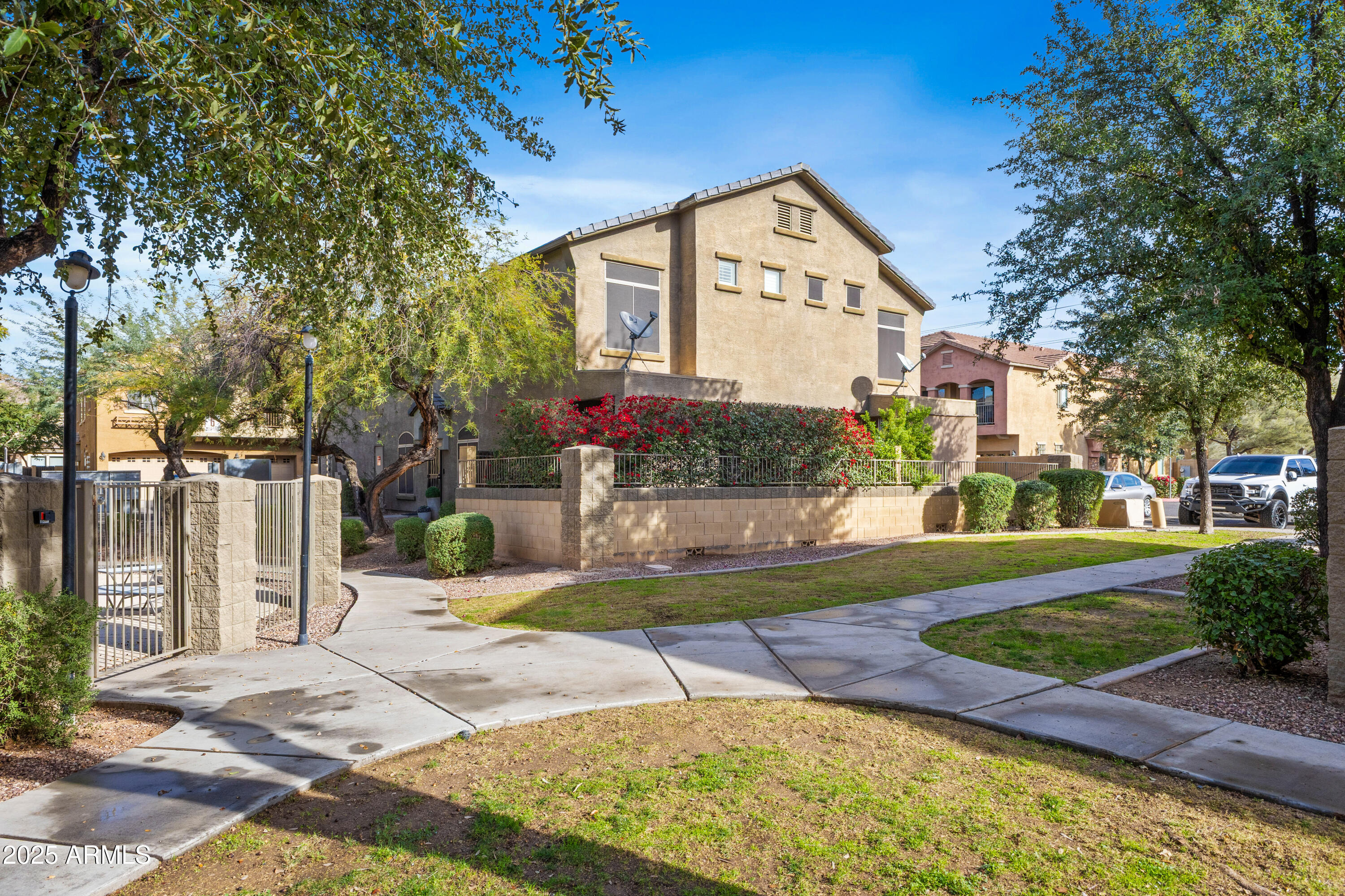 18250 N 32ND Street N 1015