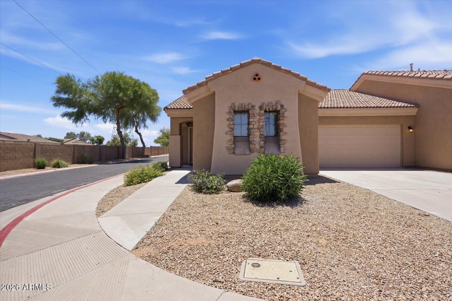 2565 S SIGNAL BUTTE Road 23