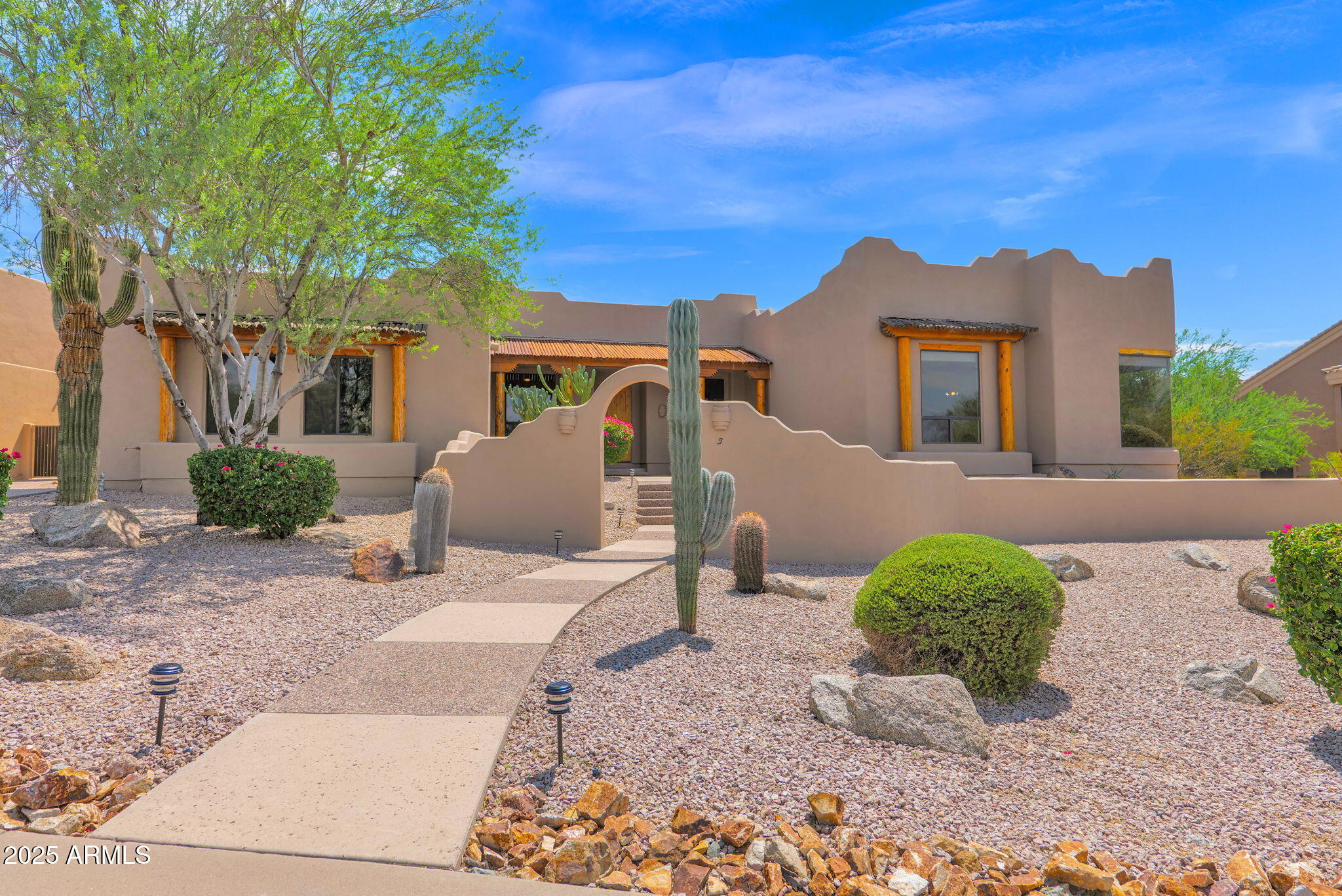 7130 E SADDLEBACK Street 5