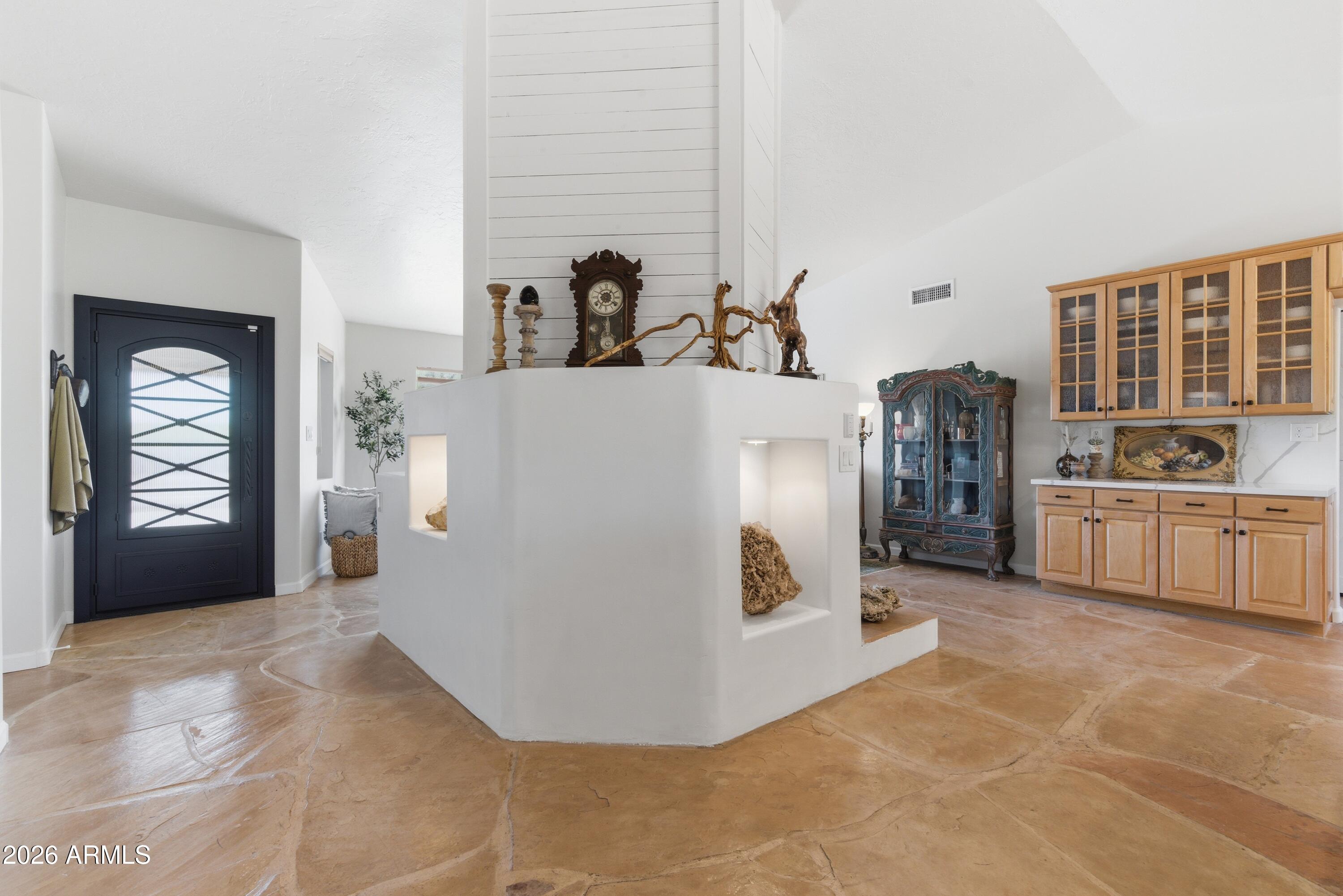10712 E HUMMINGBIRD Lane