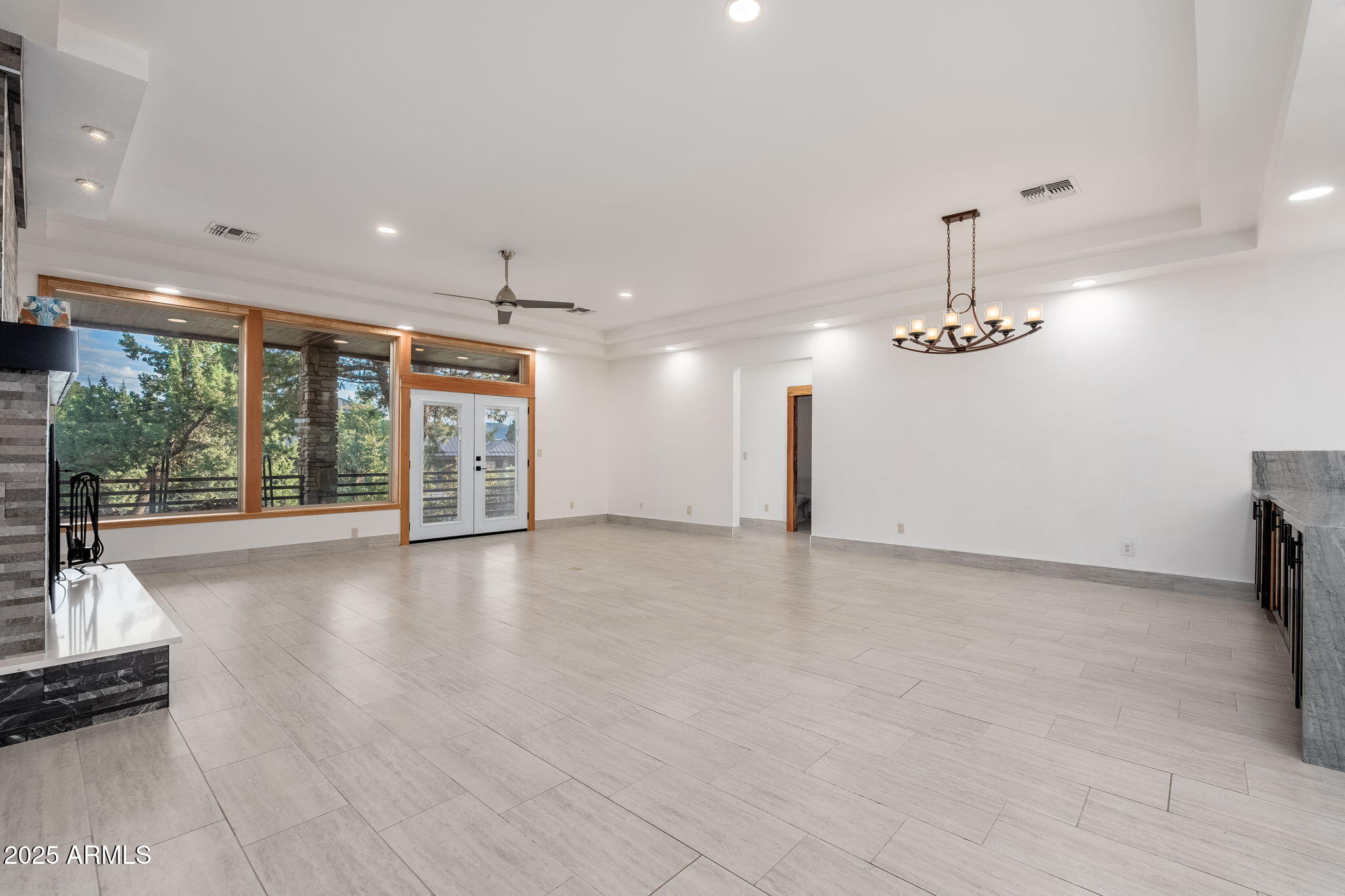 203 S Crescent Moon --