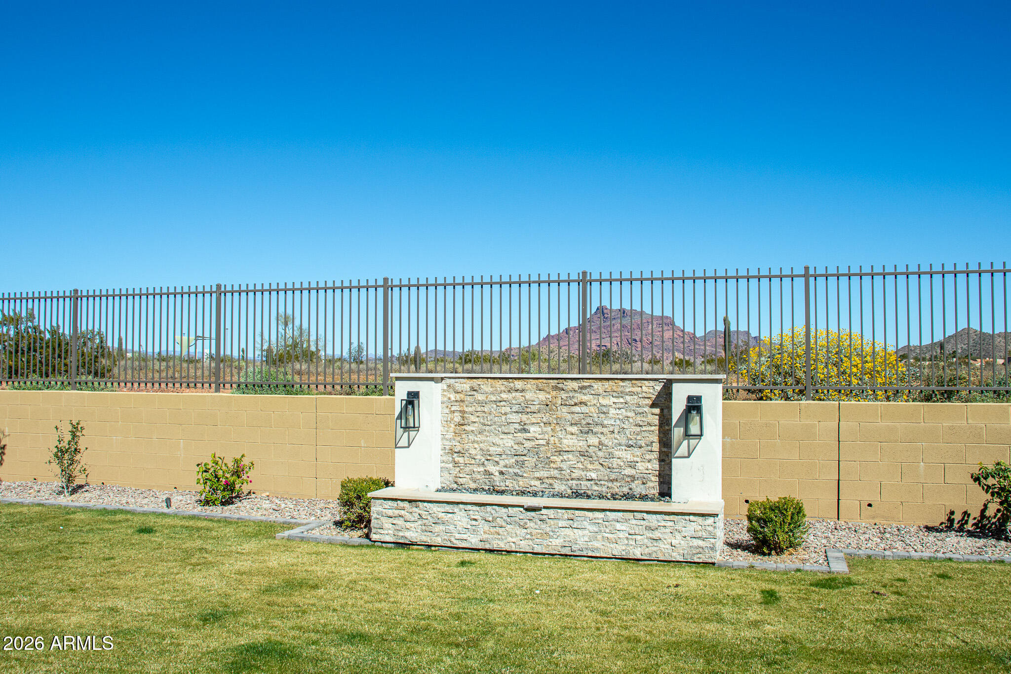 5828 E STAR VALLEY Street