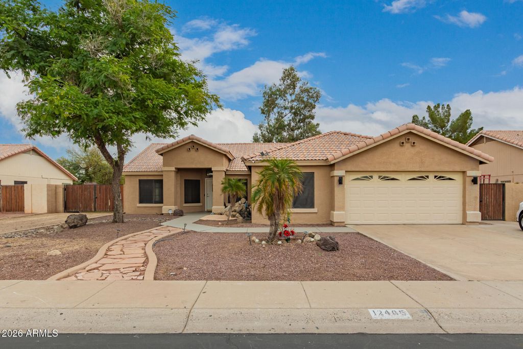Photo of 12465 N 67th Drive, Peoria, AZ 85381 (MLS # 6974043)