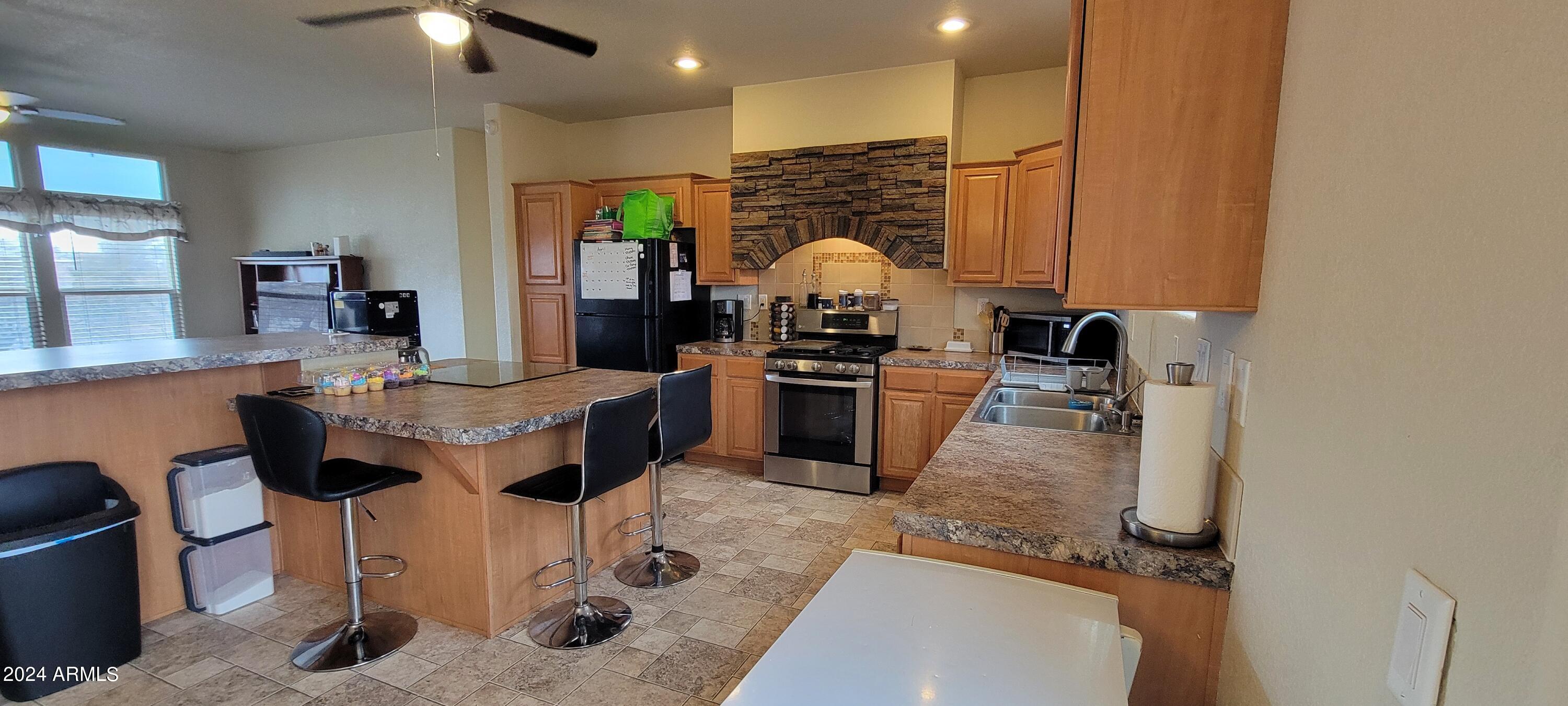 MOUNTAIN MESAS EAST - Residential