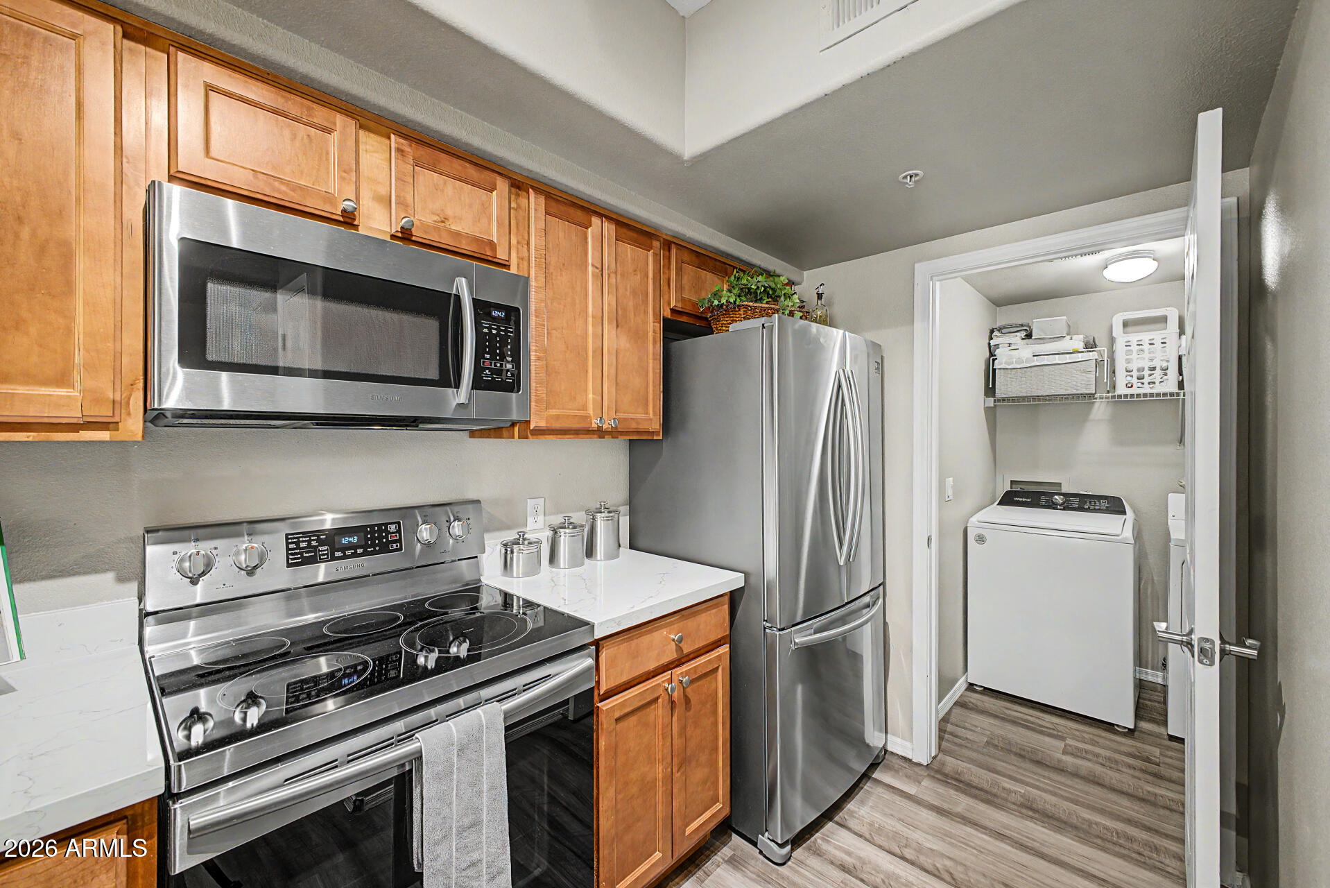 SIGNATURE SCOTTSDALE CONDOMINIUM - Residential