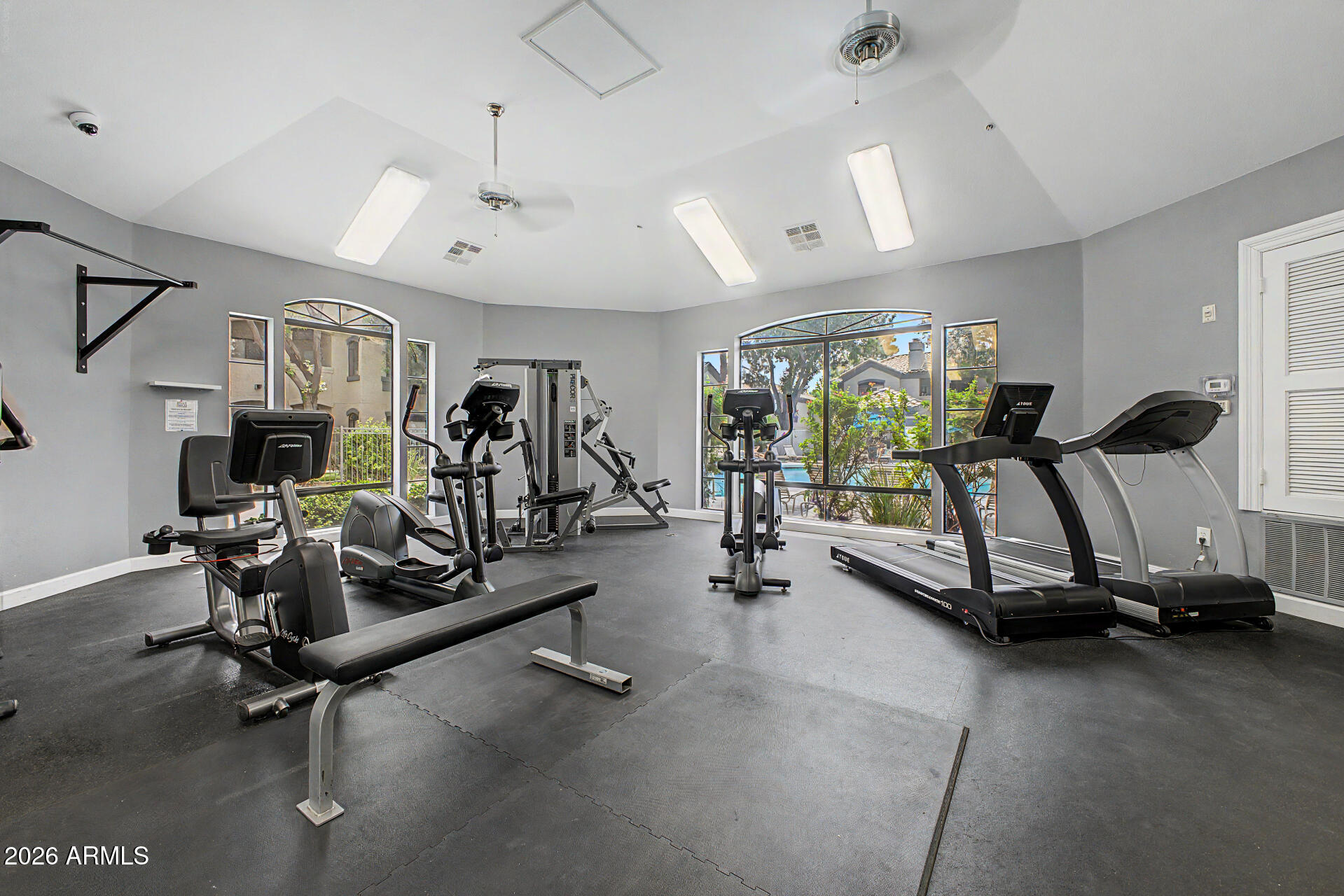 SIGNATURE SCOTTSDALE CONDOMINIUM - Residential
