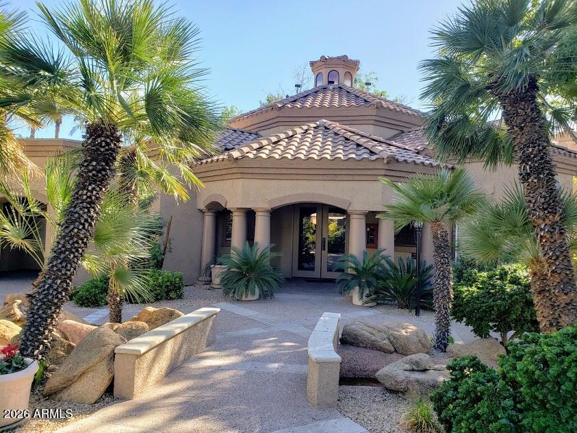 SIGNATURE SCOTTSDALE CONDOMINIUM - Residential