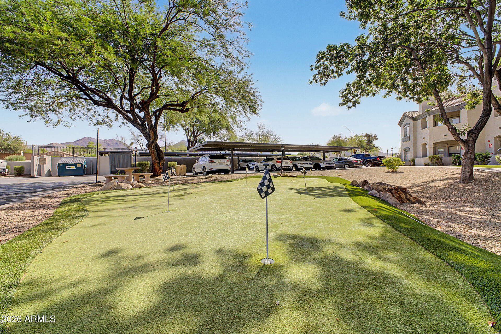 SIGNATURE SCOTTSDALE CONDOMINIUM - Residential