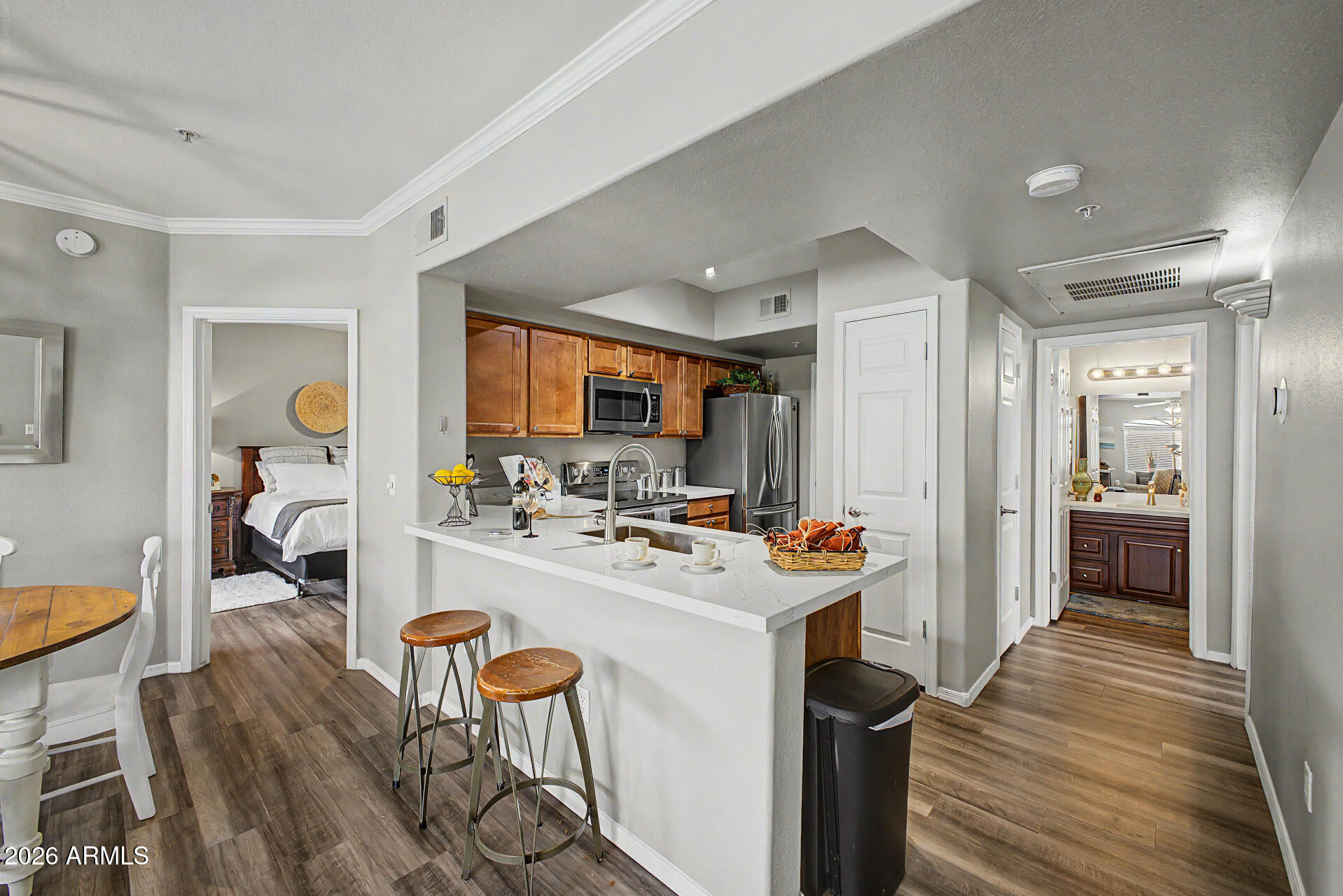 SIGNATURE SCOTTSDALE CONDOMINIUM - Residential