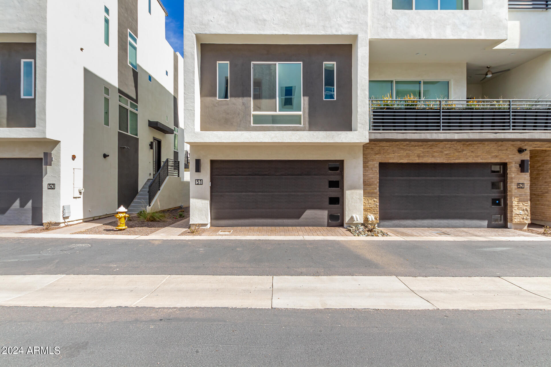 View Phoenix, AZ 85020 townhome