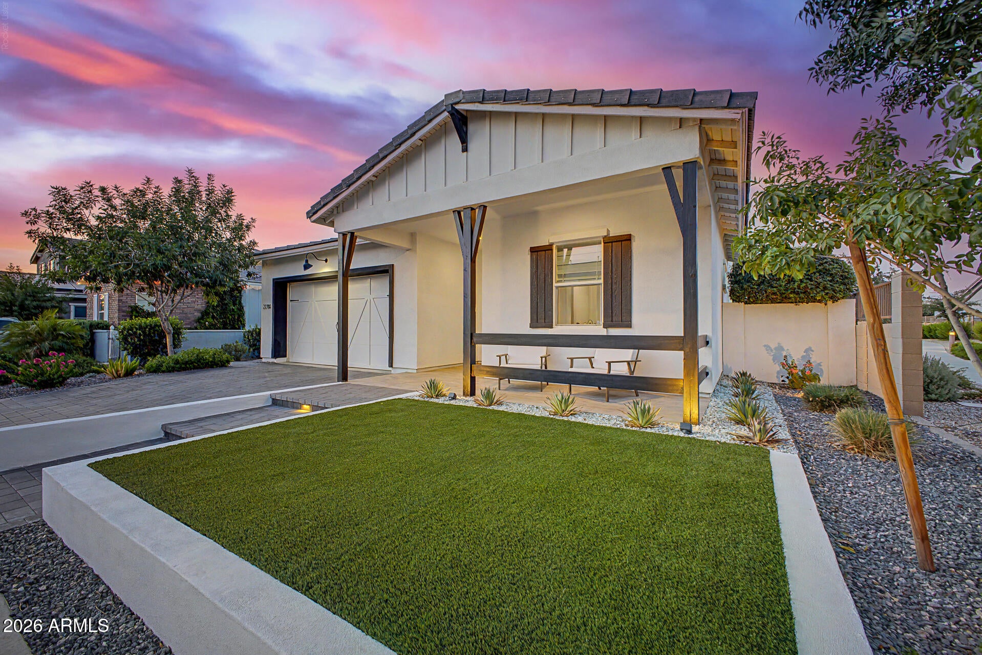 22780 E CALLE LUNA --