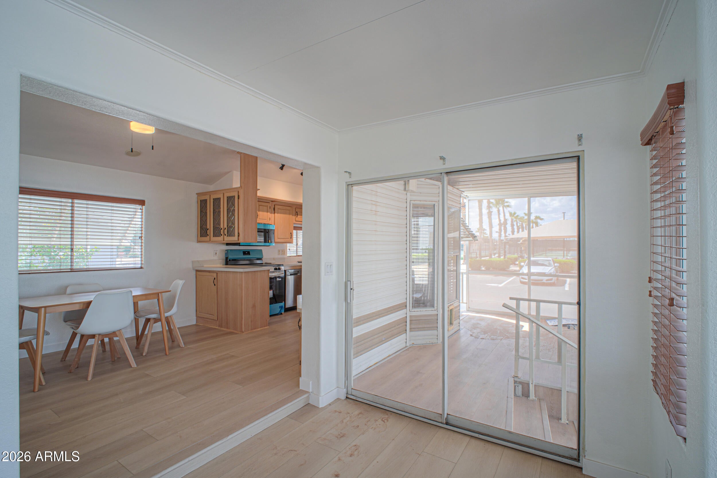 1110 N Henness Road 1051